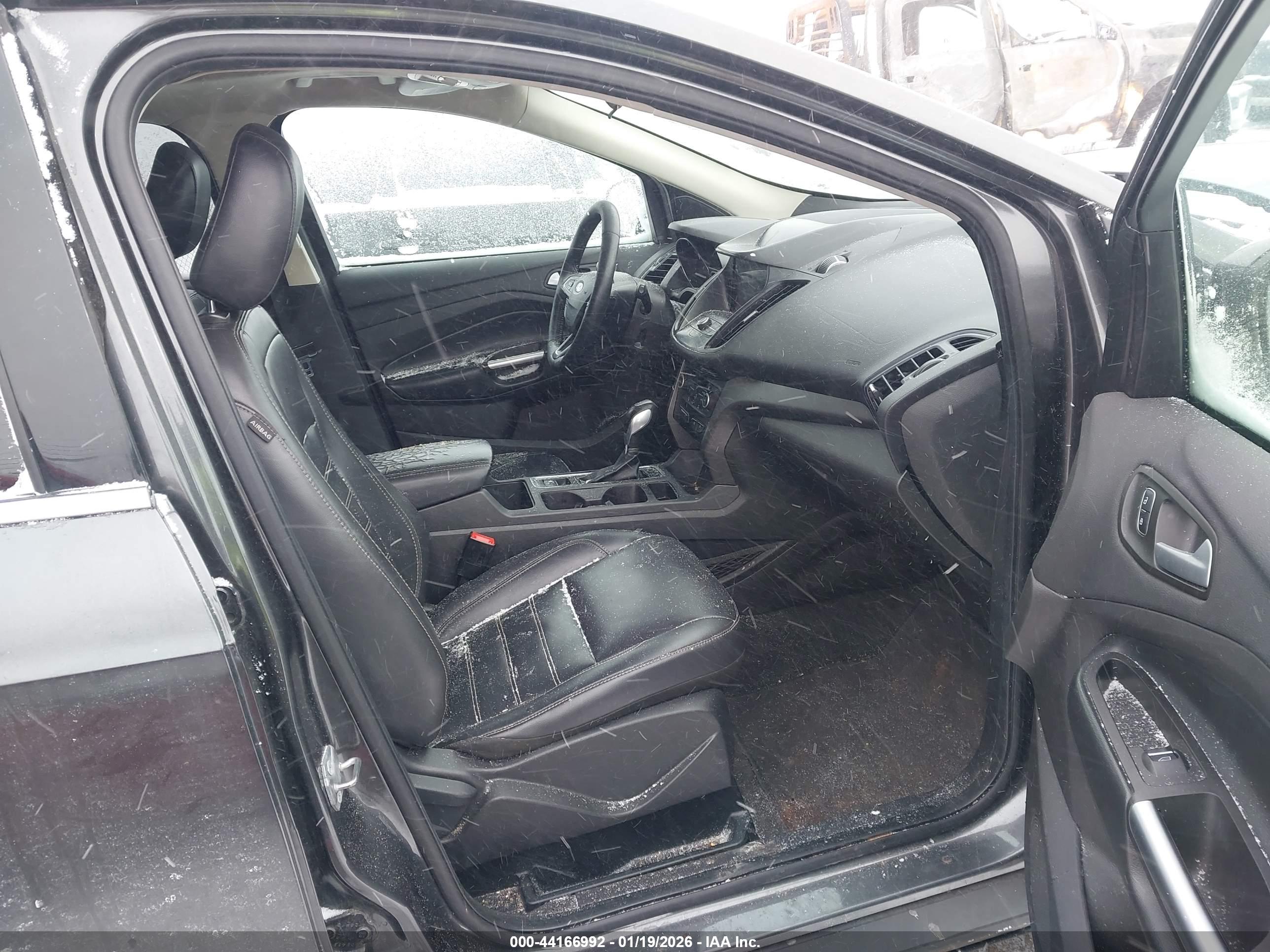 FORD ESCAPE image 5