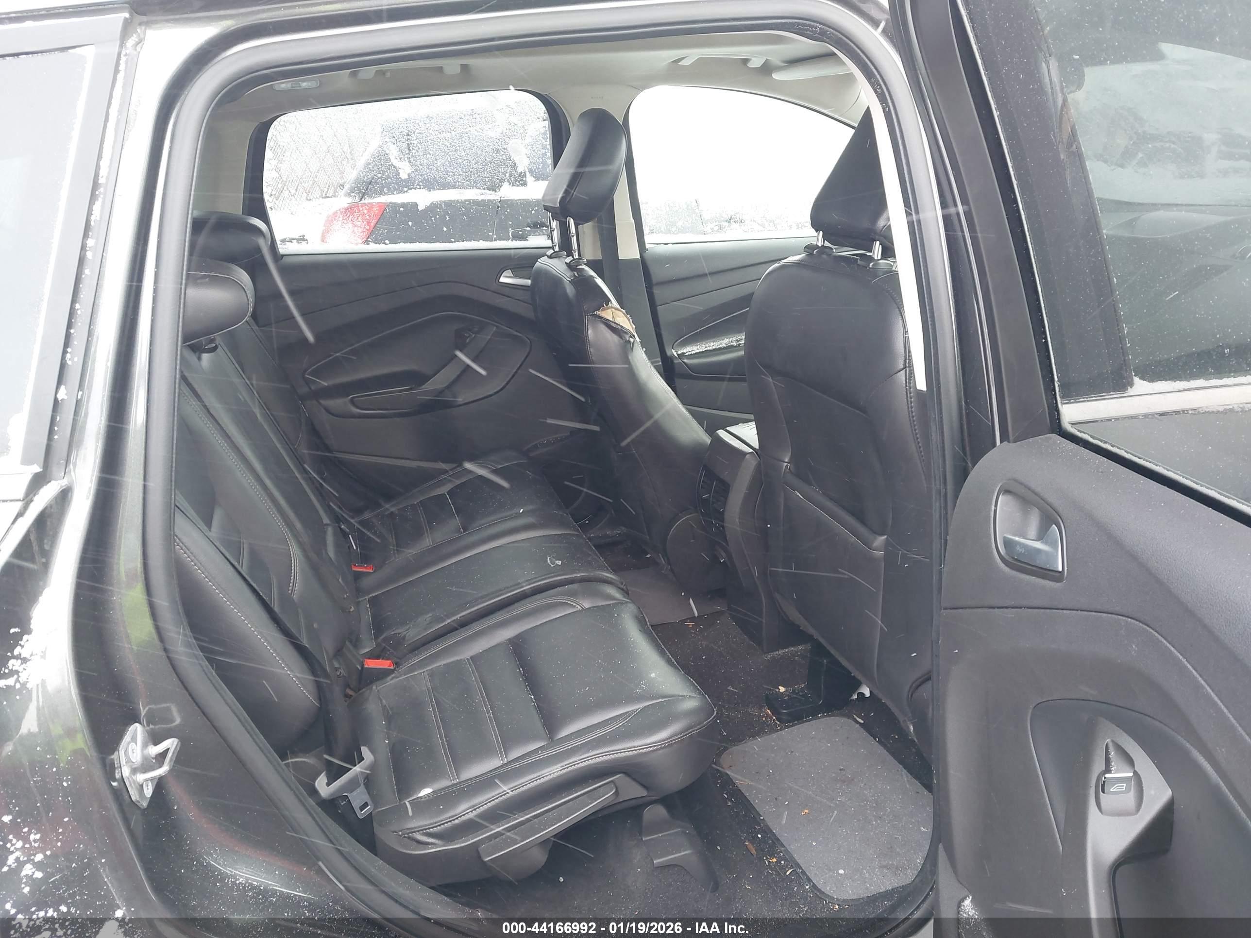 FORD ESCAPE image 8