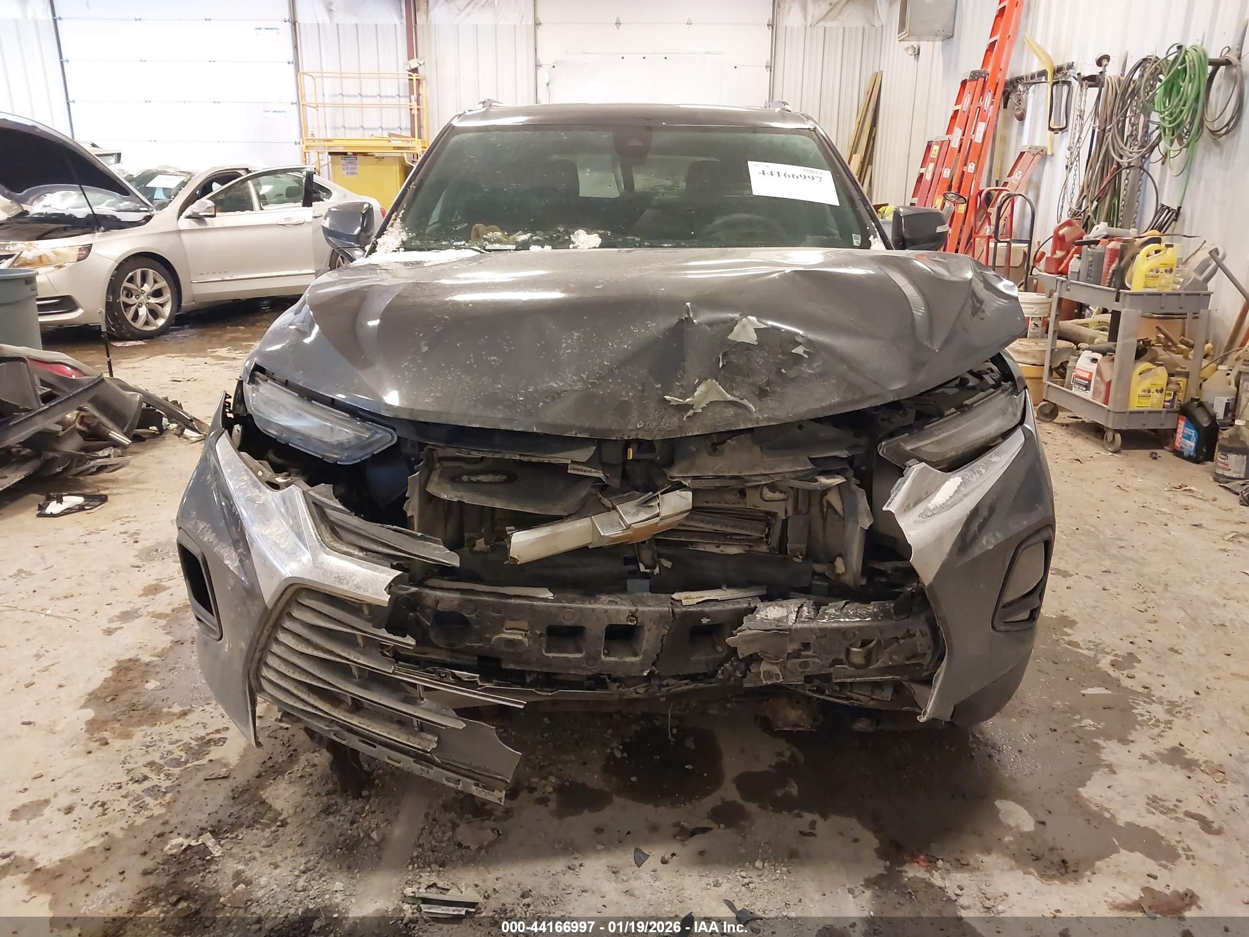 CHEVROLET BLAZER image 6