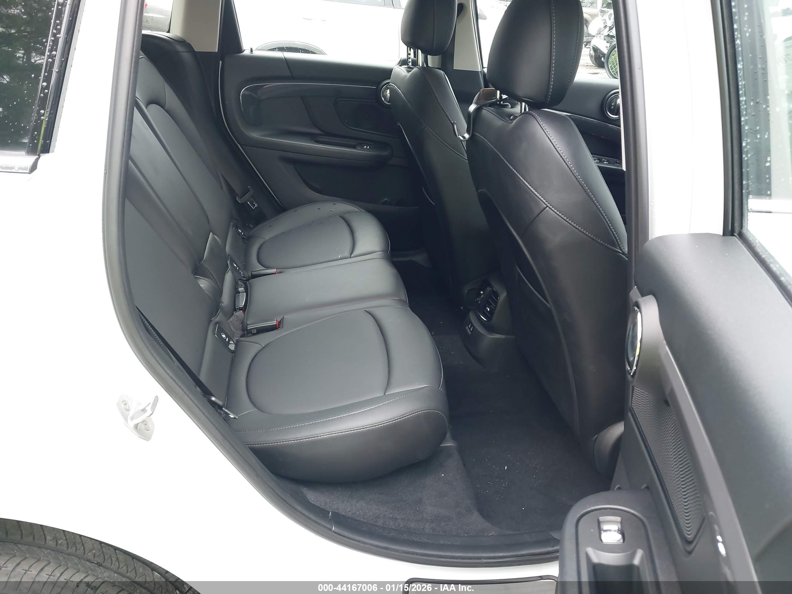 MINI COUNTRYMAN image 8