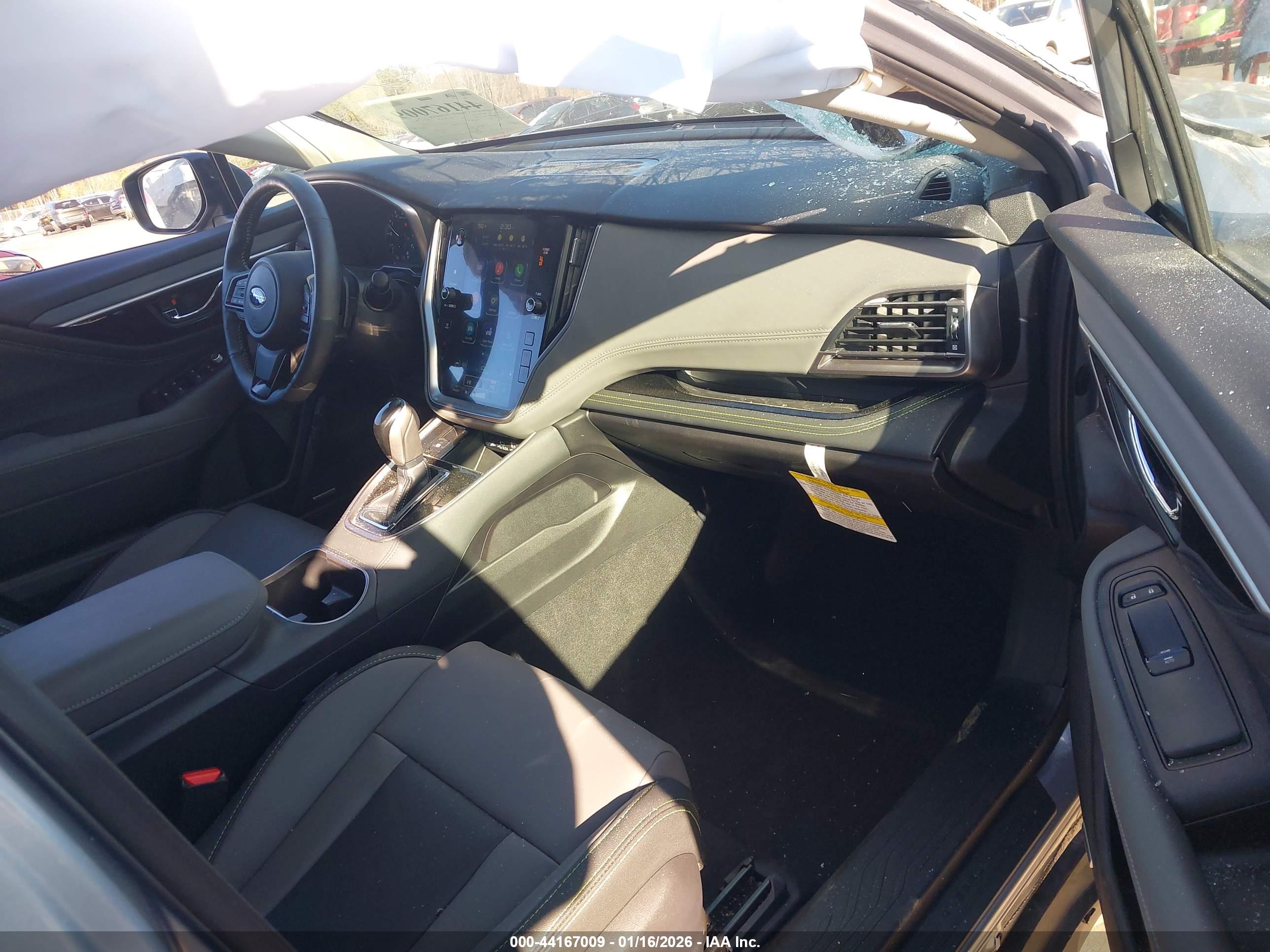 SUBARU OUTBACK image 5