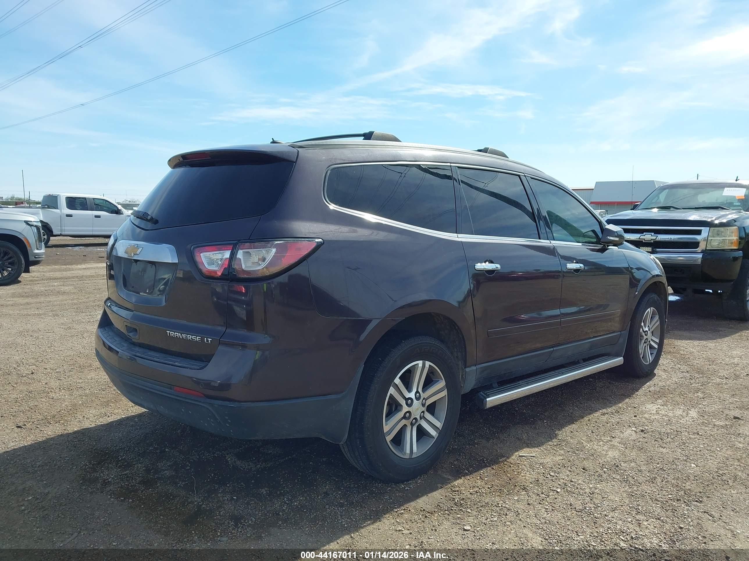 CHEVROLET TRAVERSE image 4