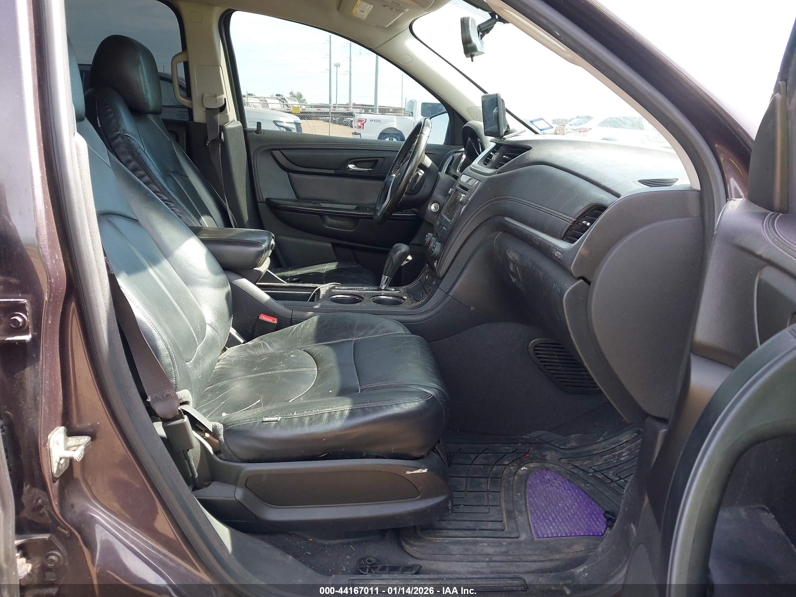 CHEVROLET TRAVERSE image 5
