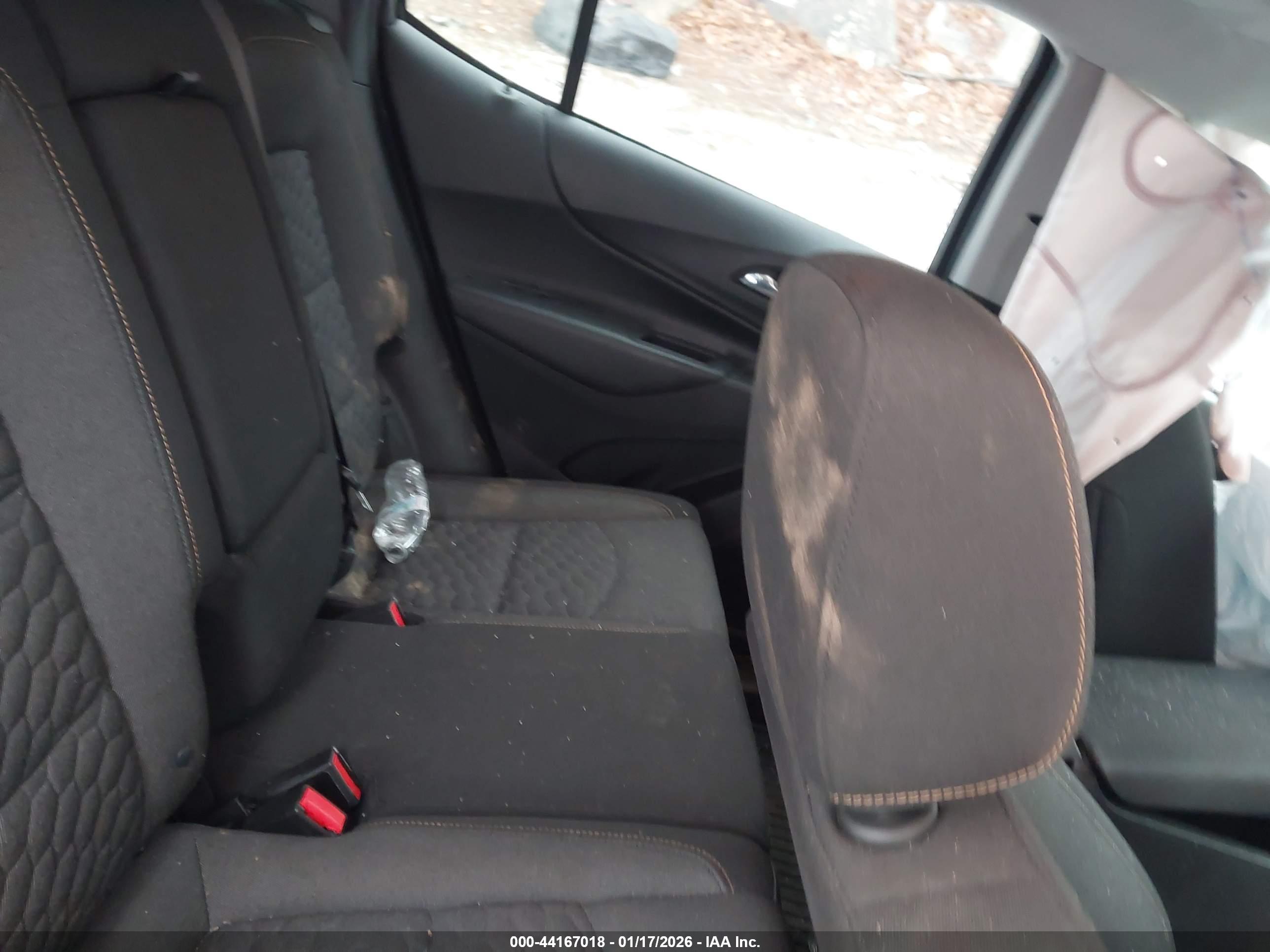 CHEVROLET EQUINOX image 8