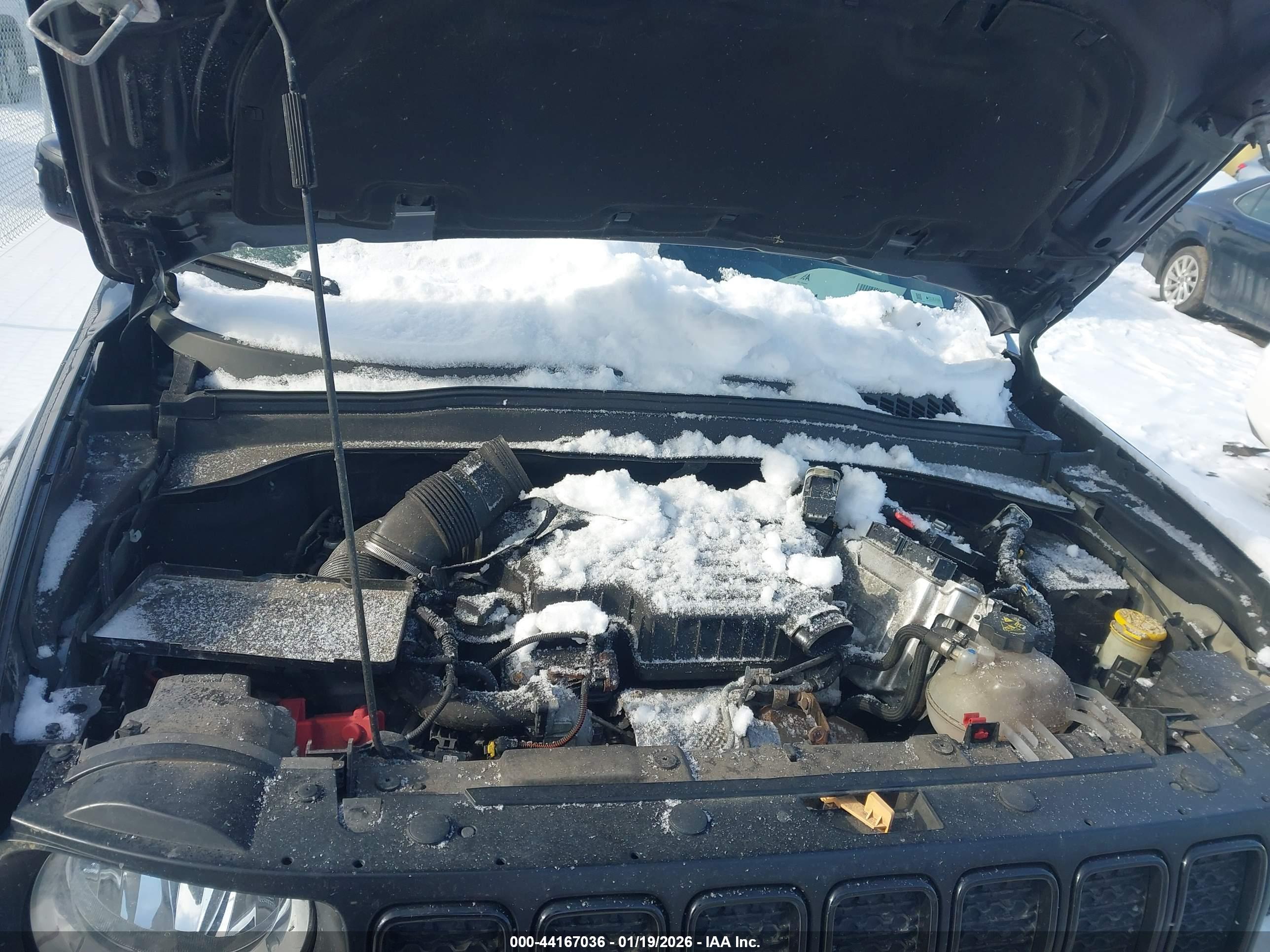 JEEP RENEGADE image 10