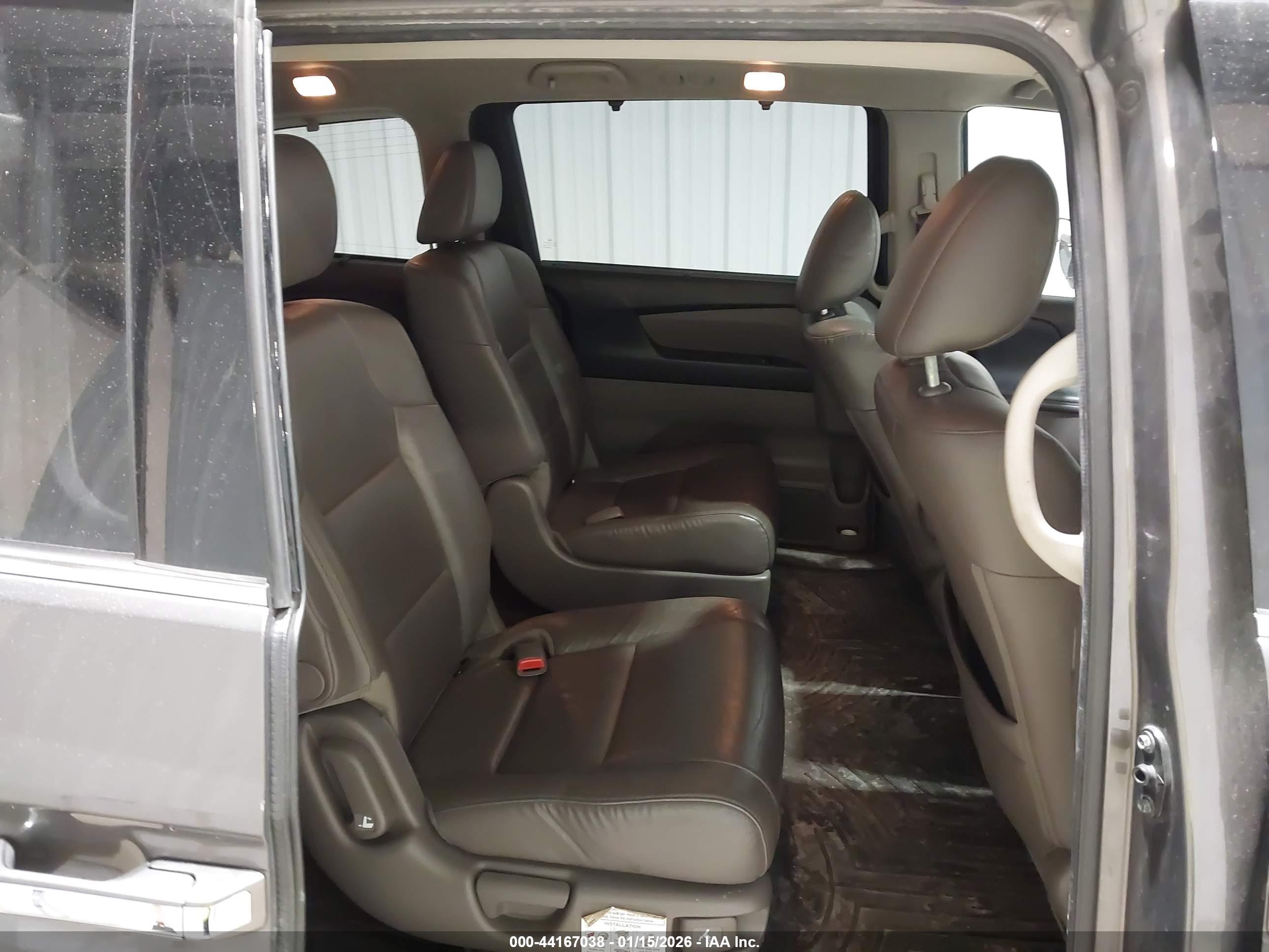 HONDA ODYSSEY image 8