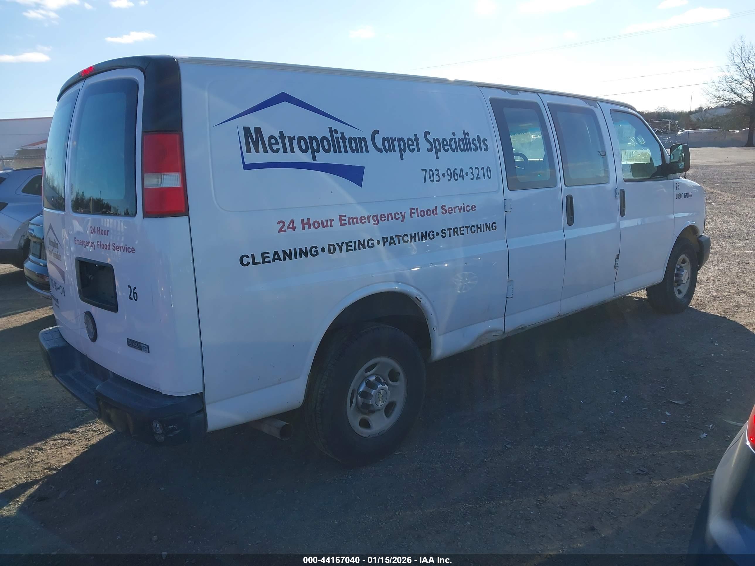CHEVROLET EXPRESS image 4