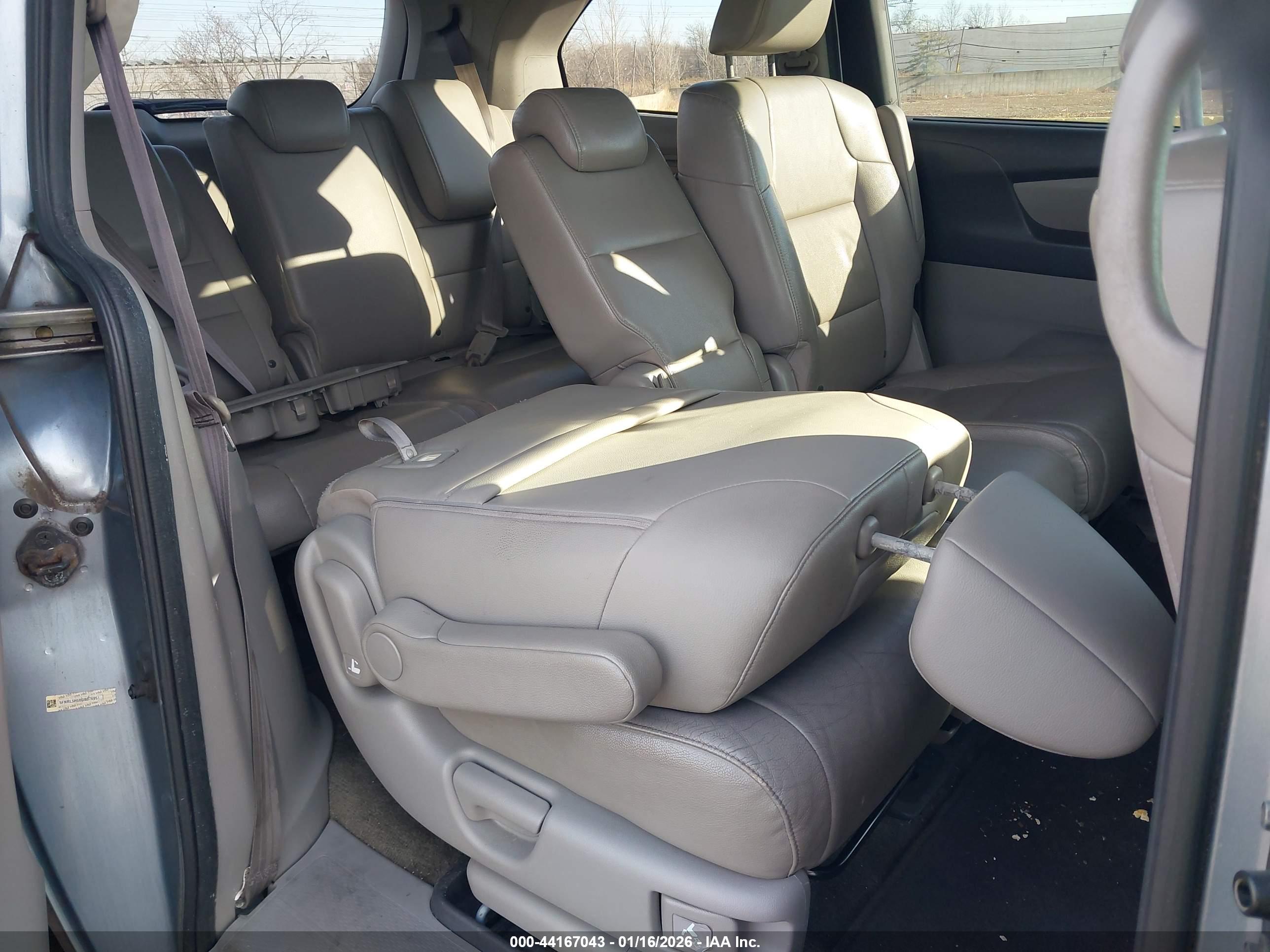 HONDA ODYSSEY image 8