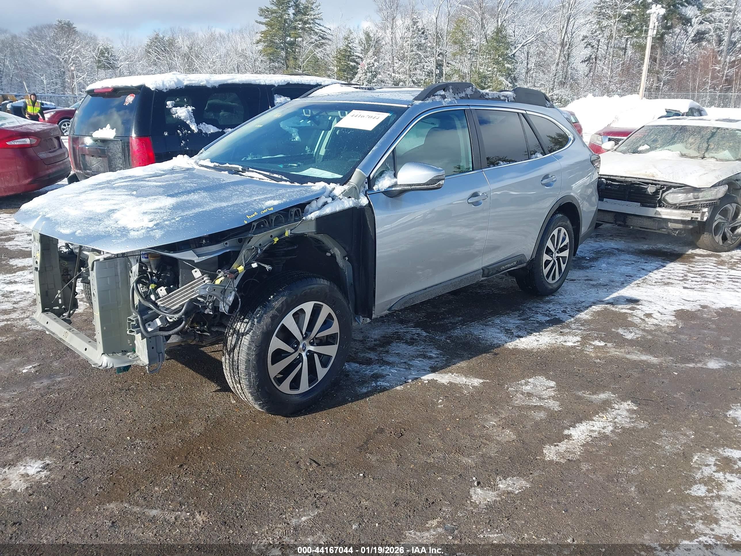 SUBARU OUTBACK image 2
