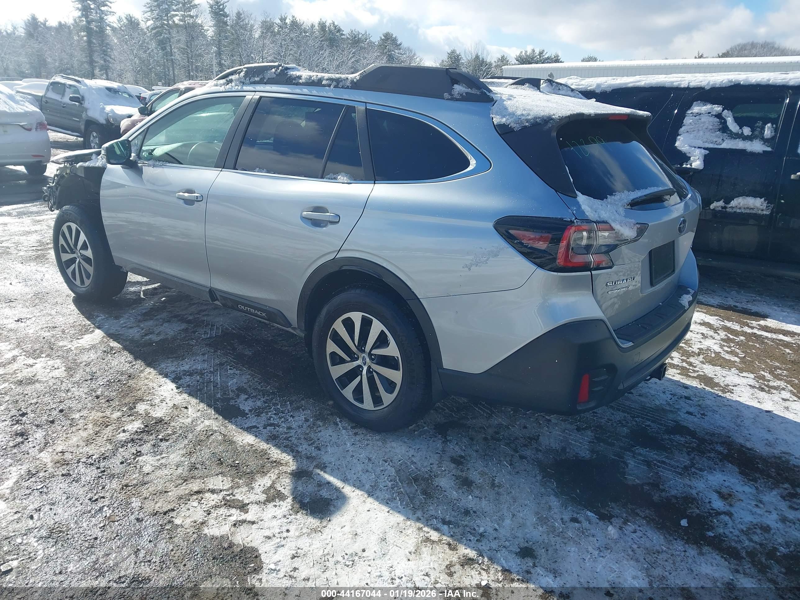 SUBARU OUTBACK image 3