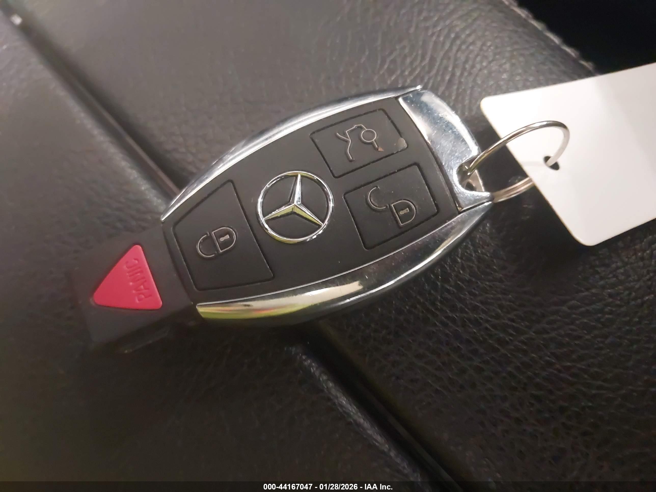 MERCEDES-BENZ C image 11