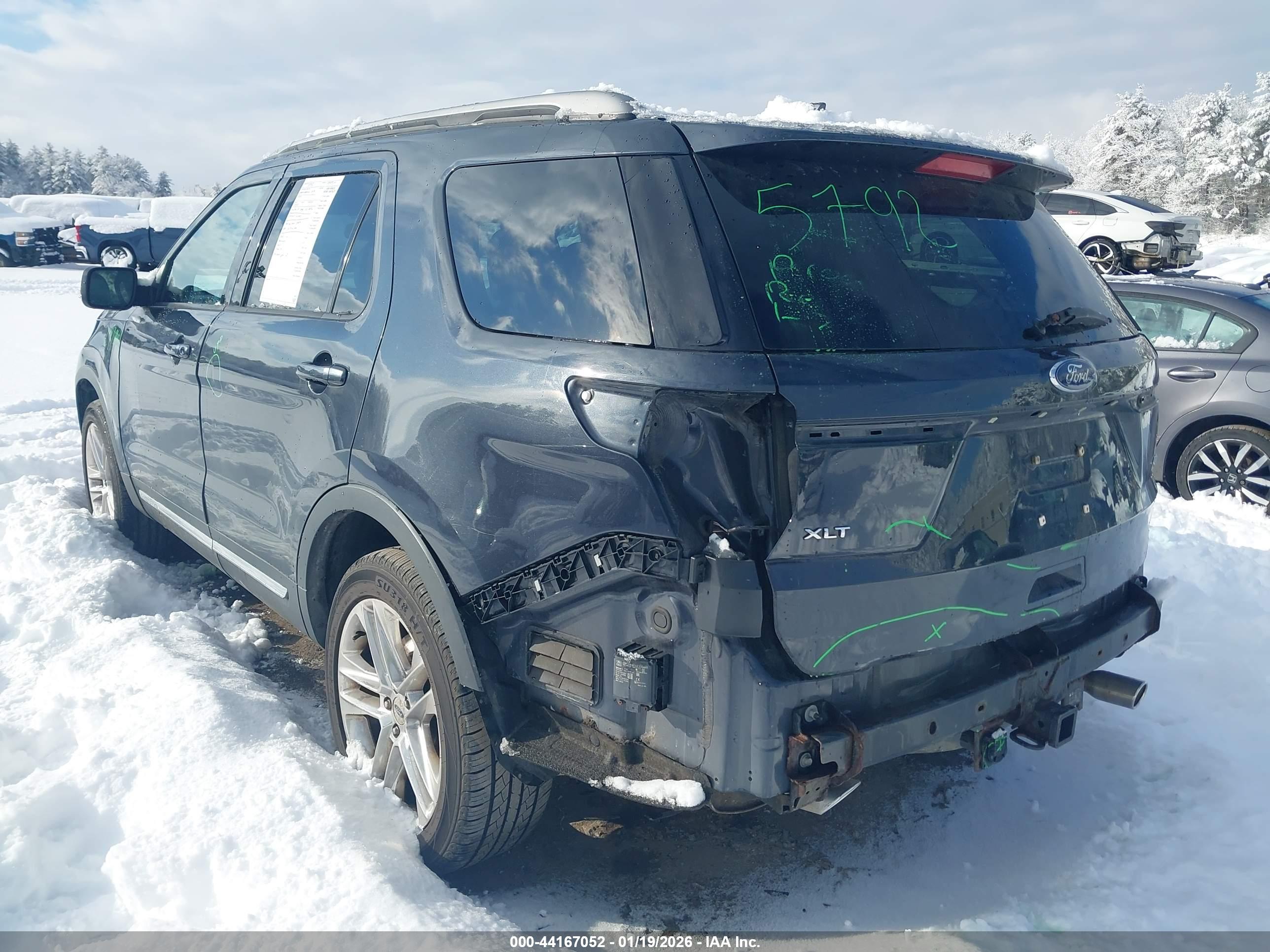 FORD EXPLORER image 3