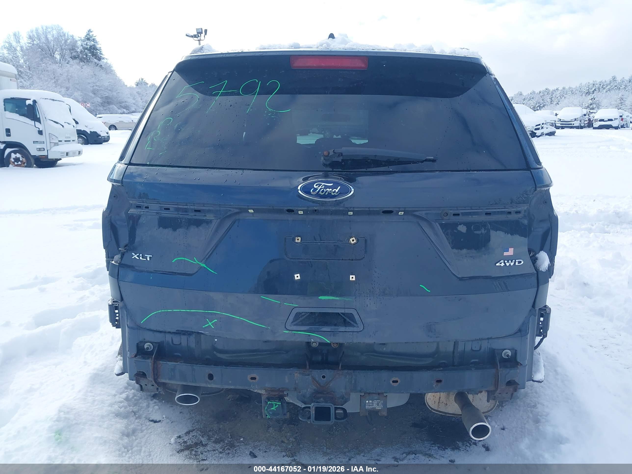 FORD EXPLORER image 6