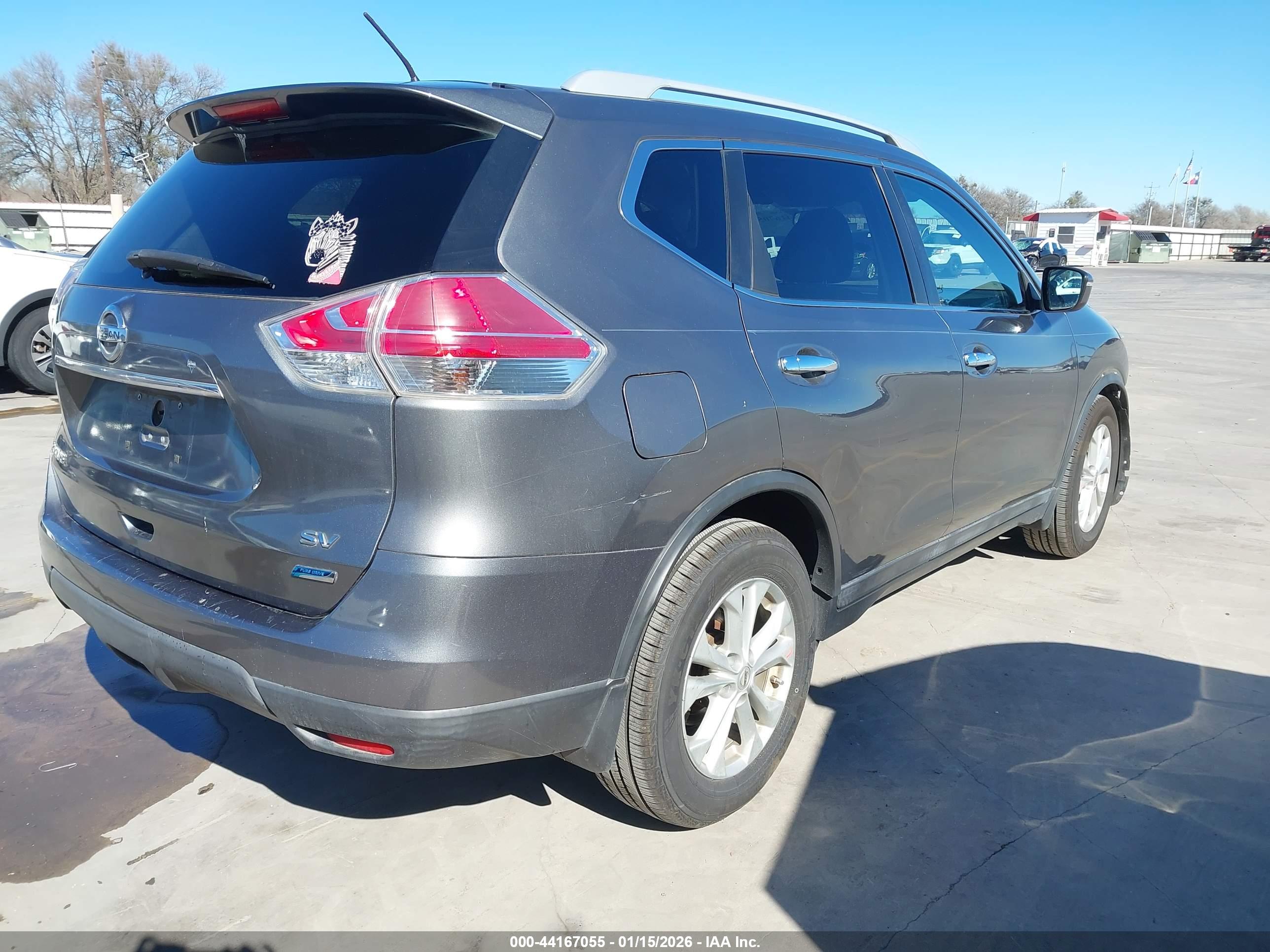 NISSAN ROGUE image 4
