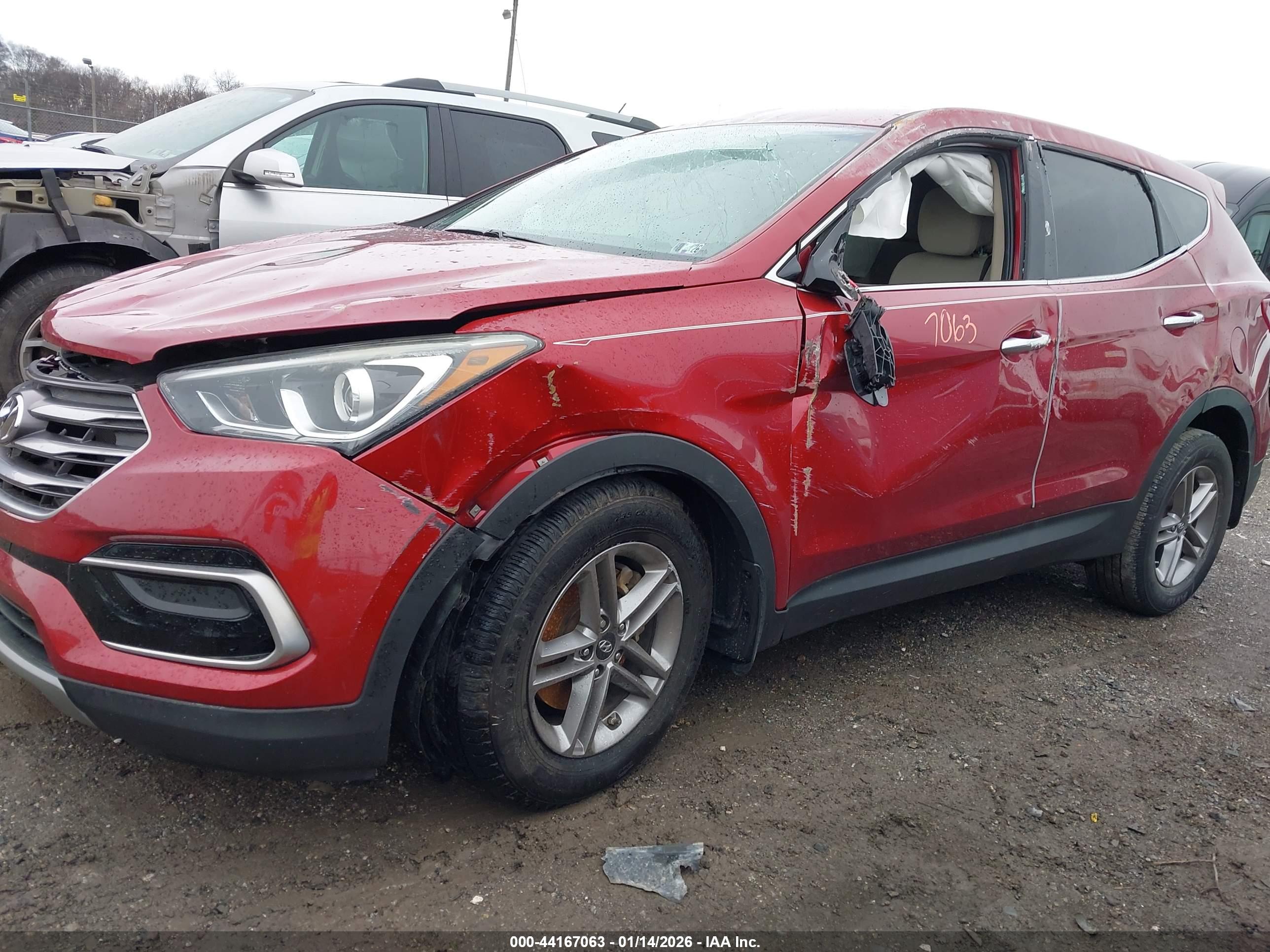 HYUNDAI SANTA image 6