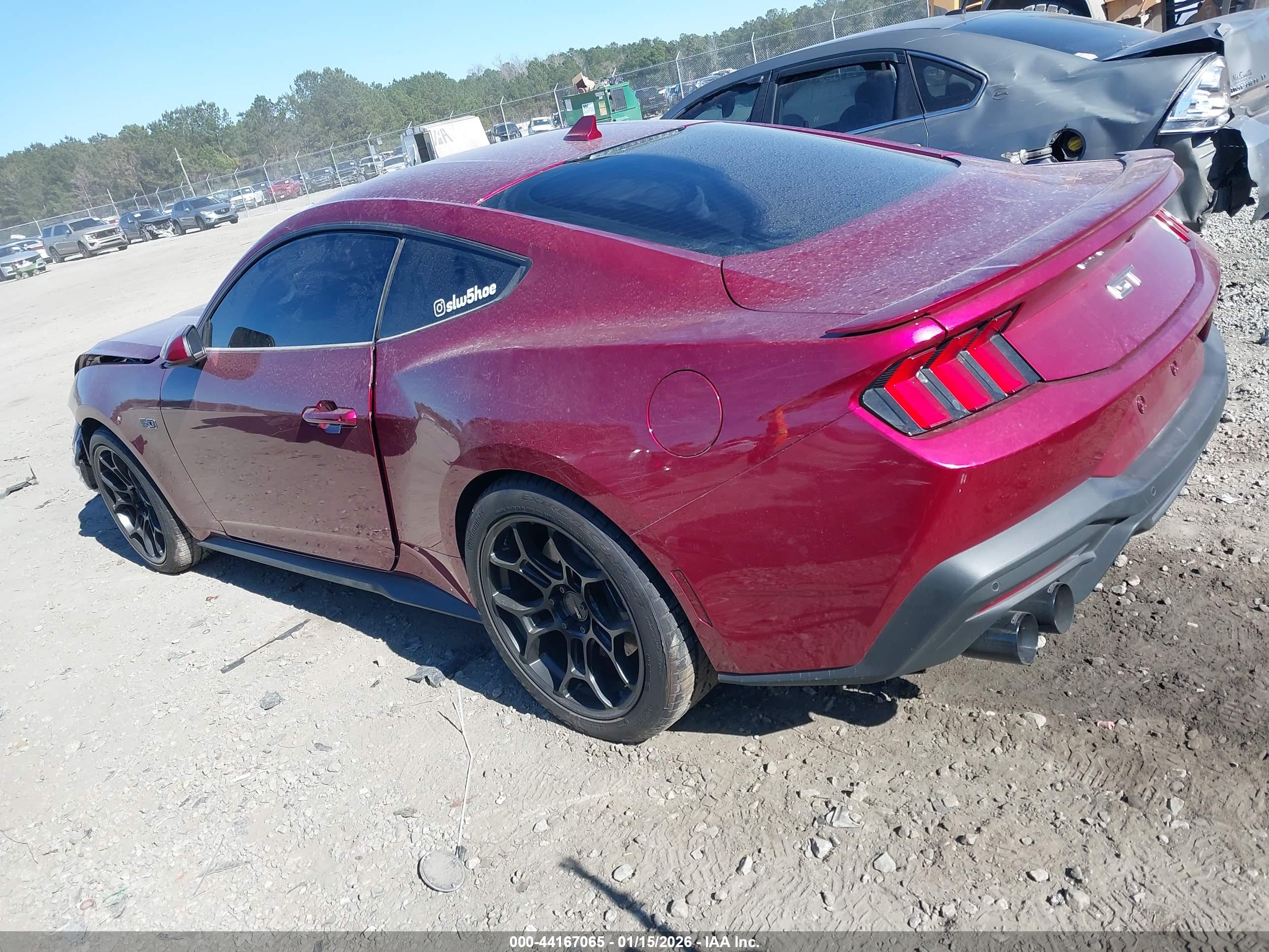 FORD MUSTANG image 3