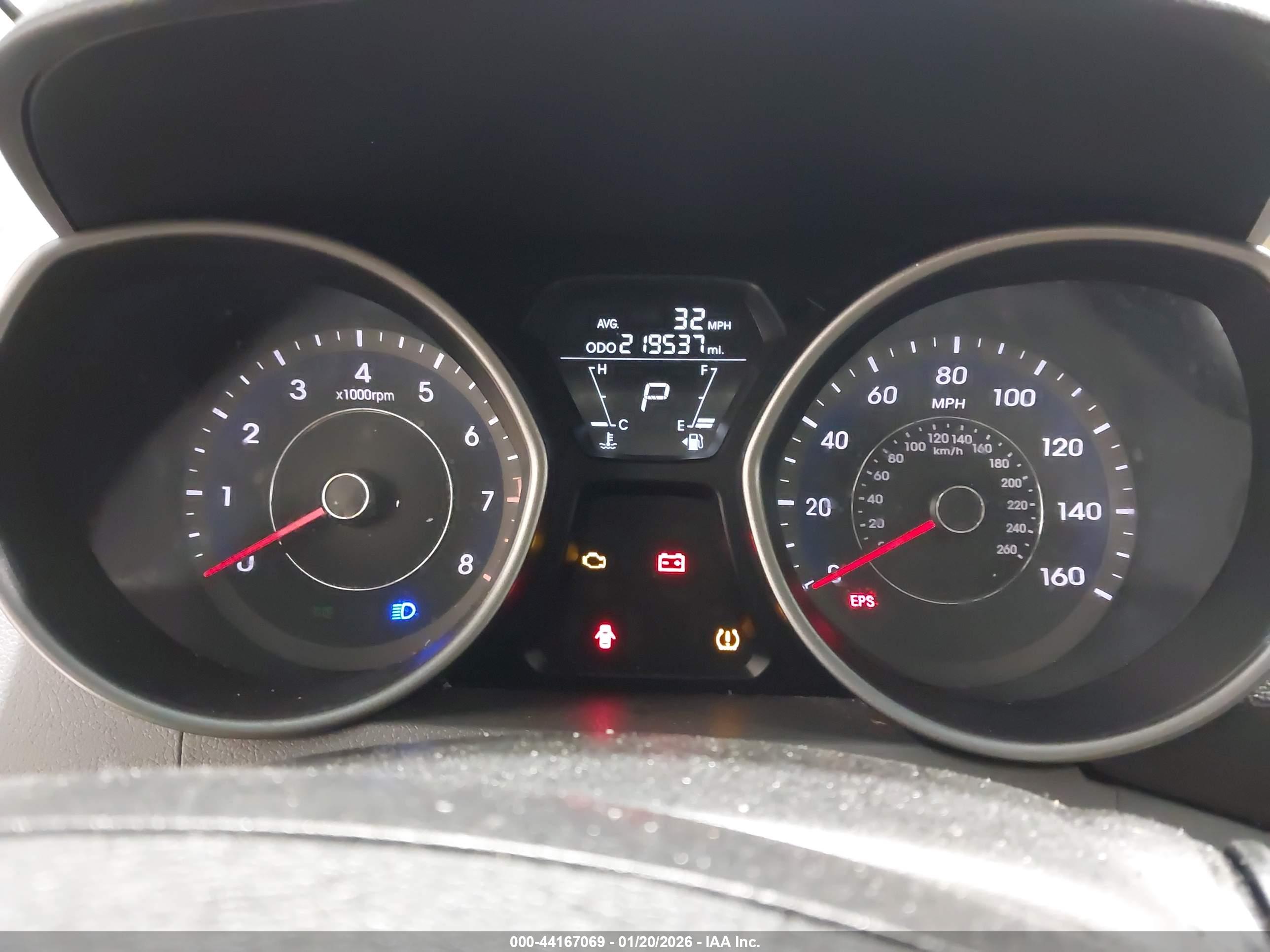 HYUNDAI ELANTRA image 7