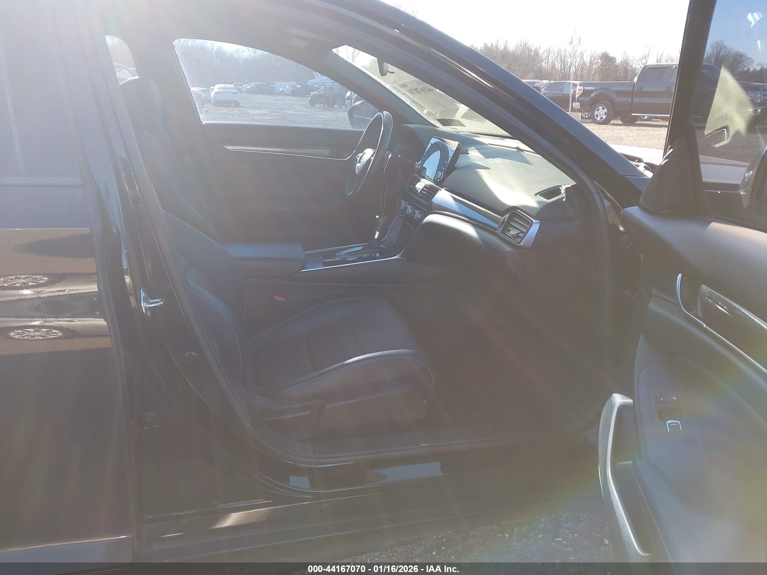 HONDA ACCORD image 5