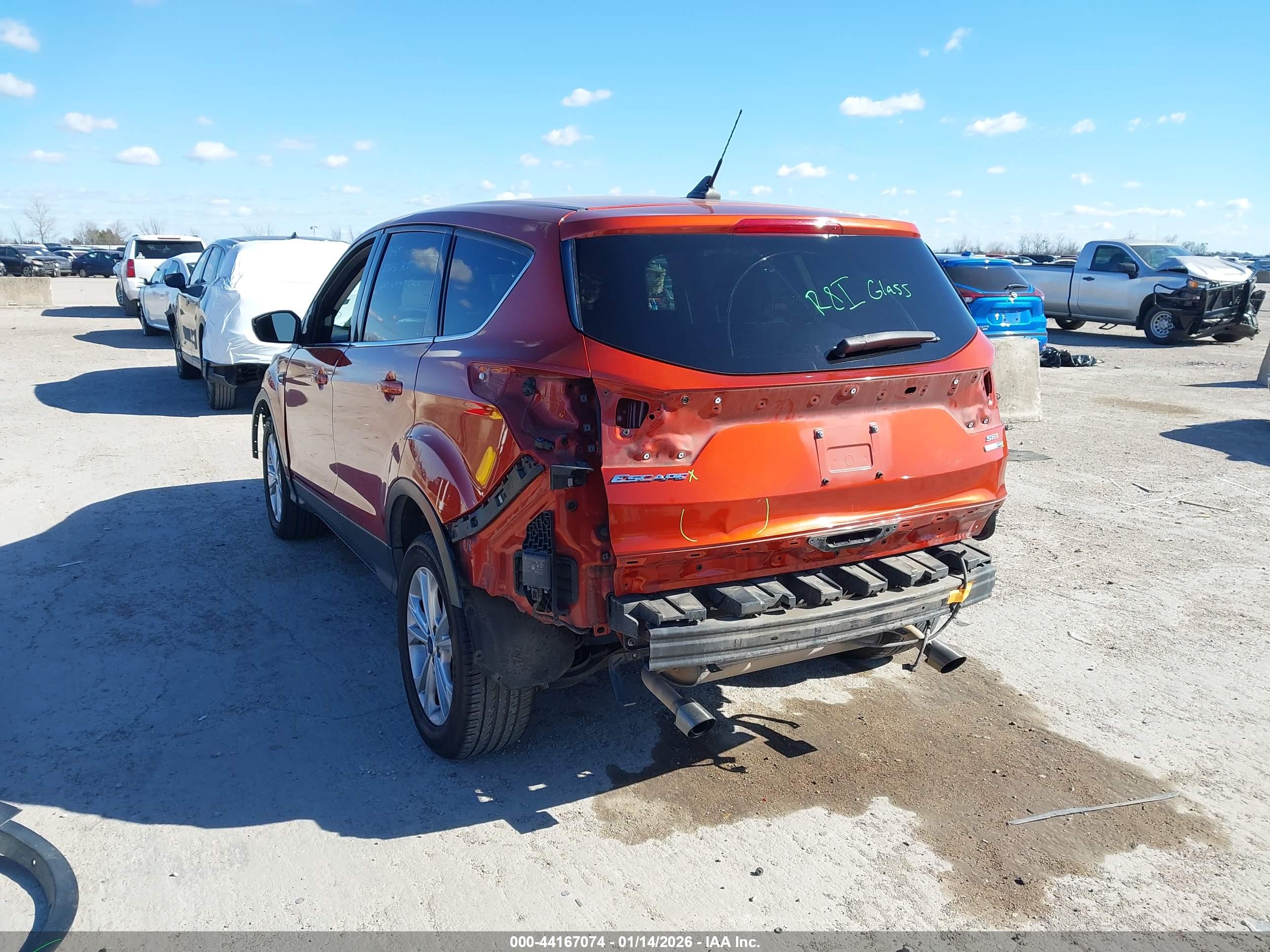 FORD ESCAPE image 3