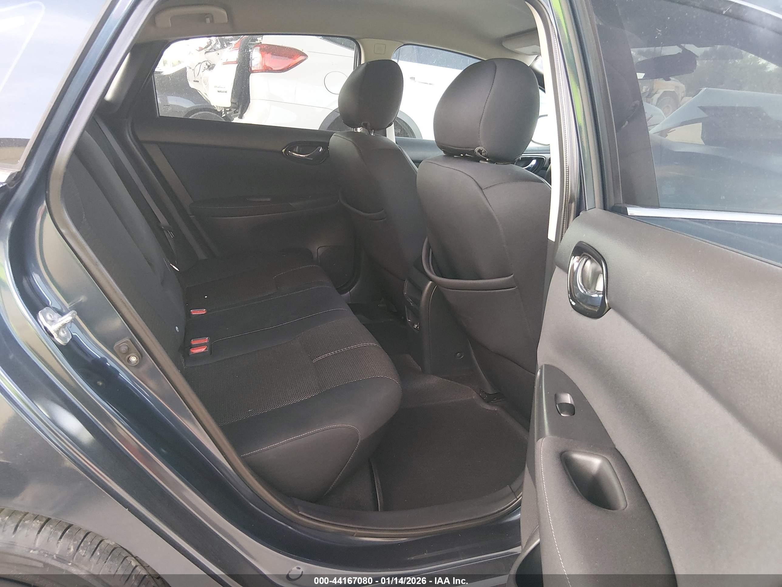 NISSAN SENTRA image 8