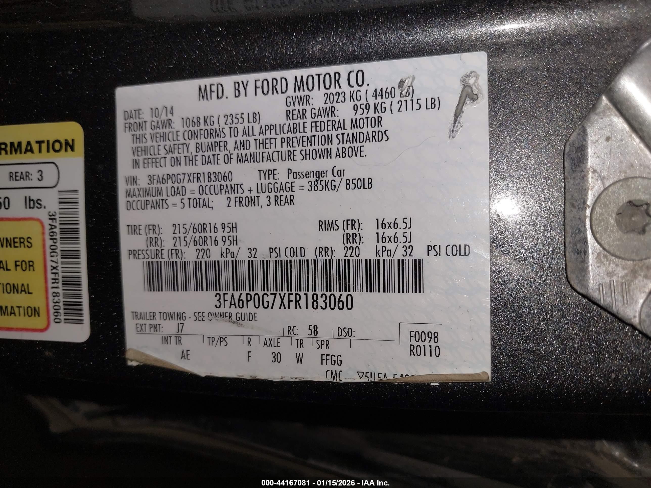 FORD FUSION image 9
