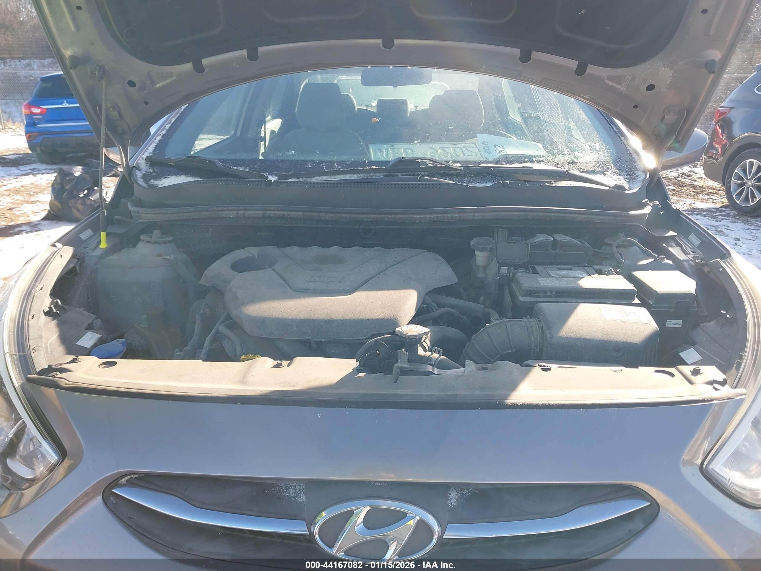 HYUNDAI ACCENT image 10