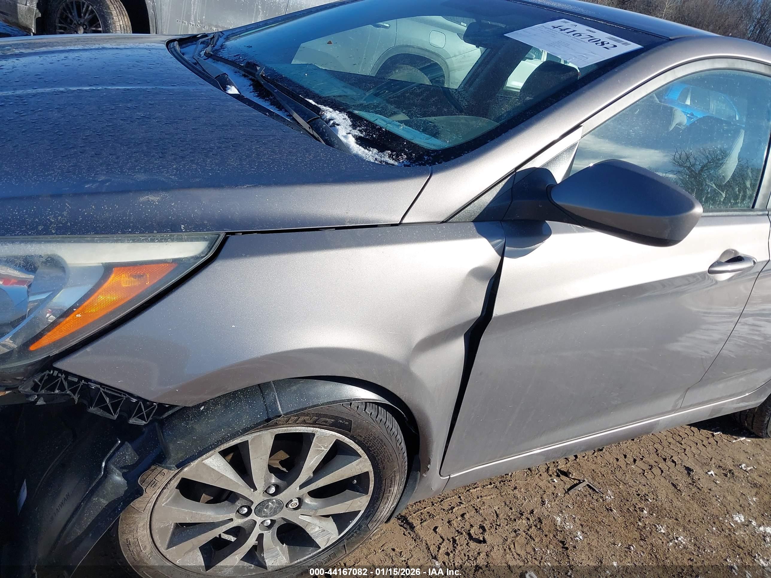 HYUNDAI ACCENT image 6
