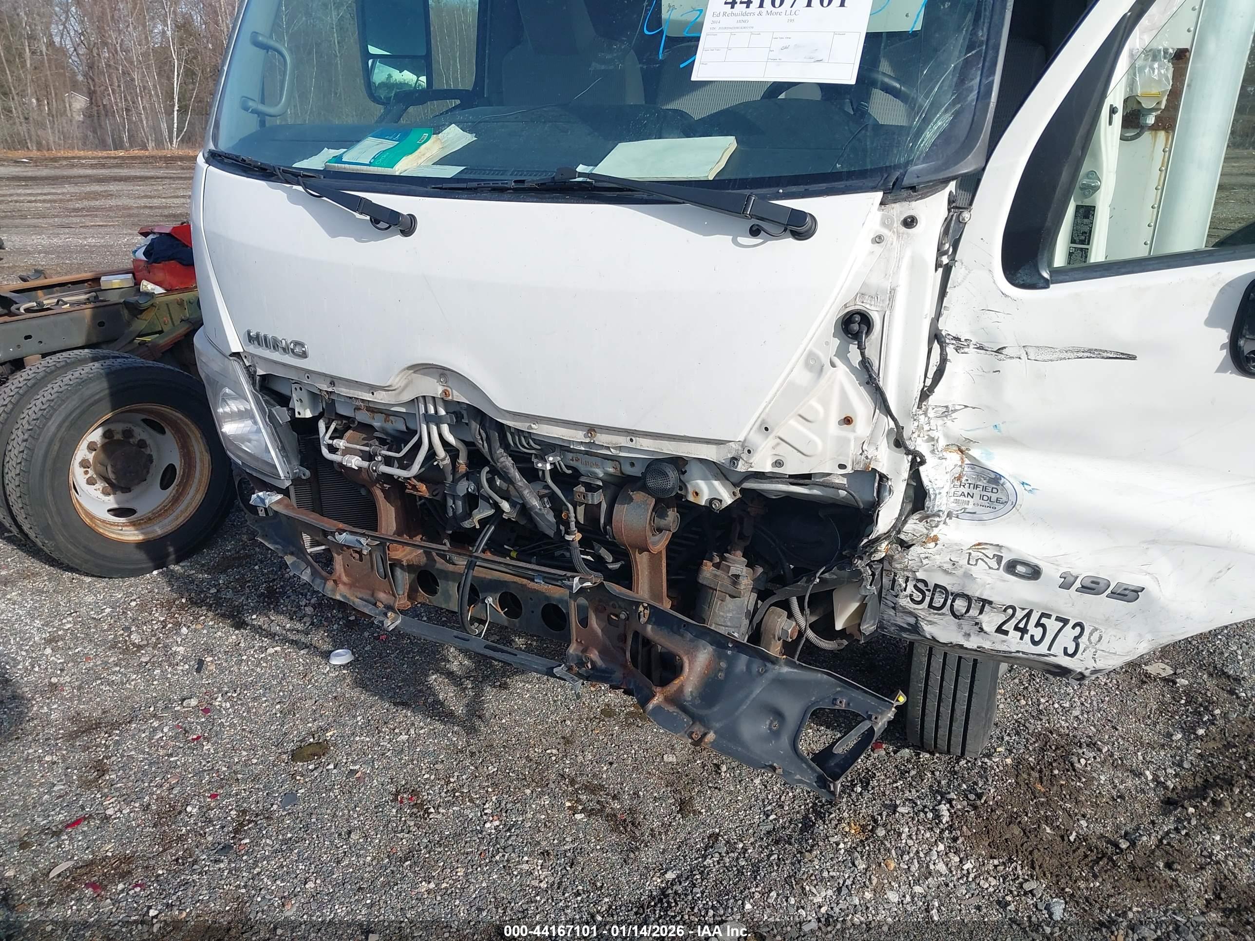 HINO 195 image 10