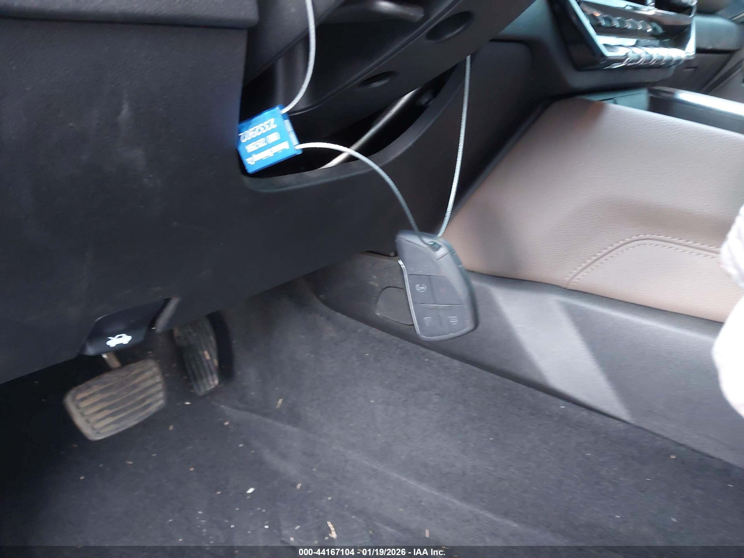 GMC CANYON image 11