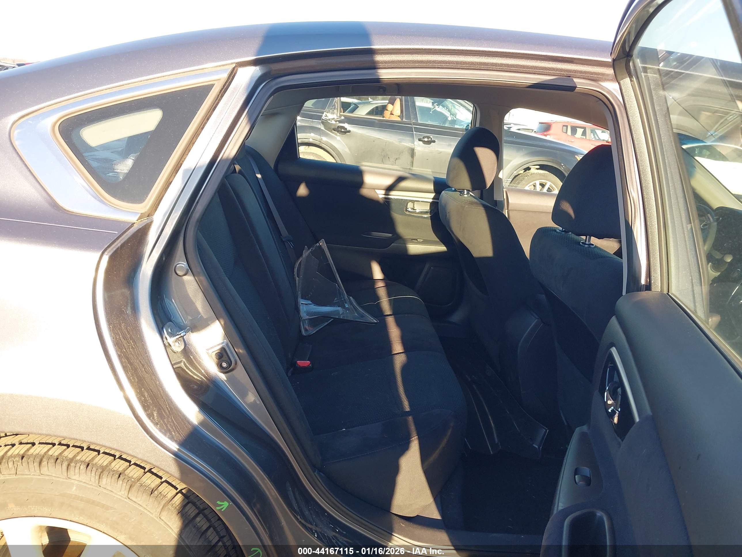 NISSAN ALTIMA image 8