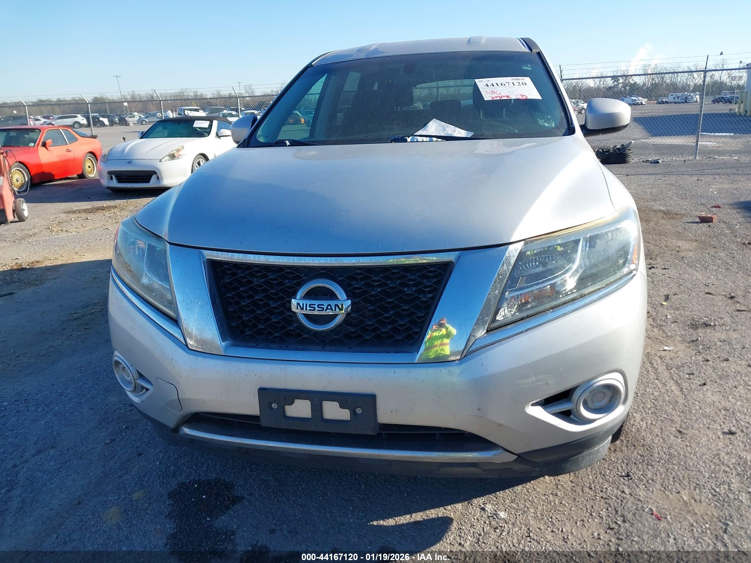 NISSAN PATHFINDER image 6