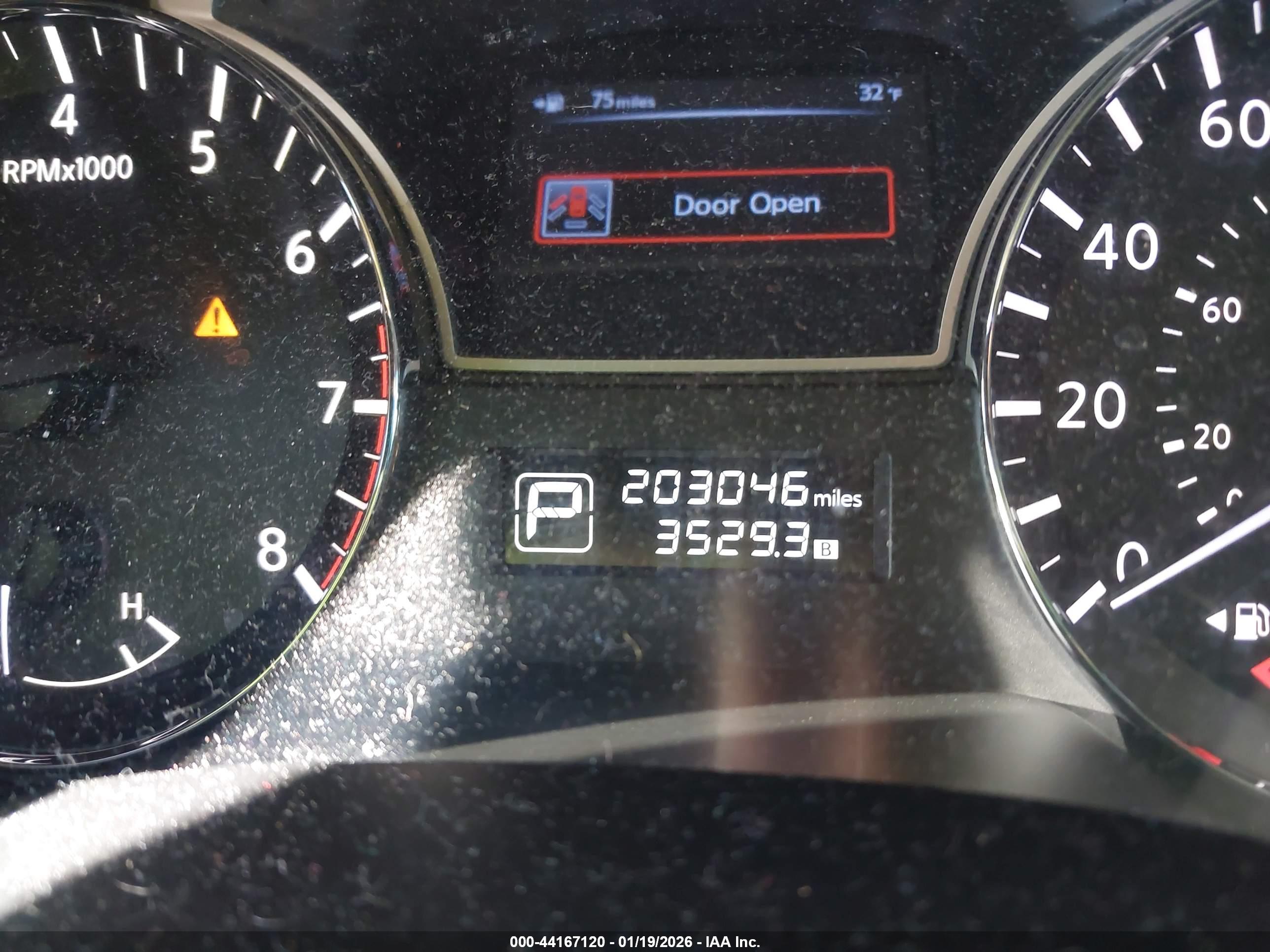 NISSAN PATHFINDER image 7