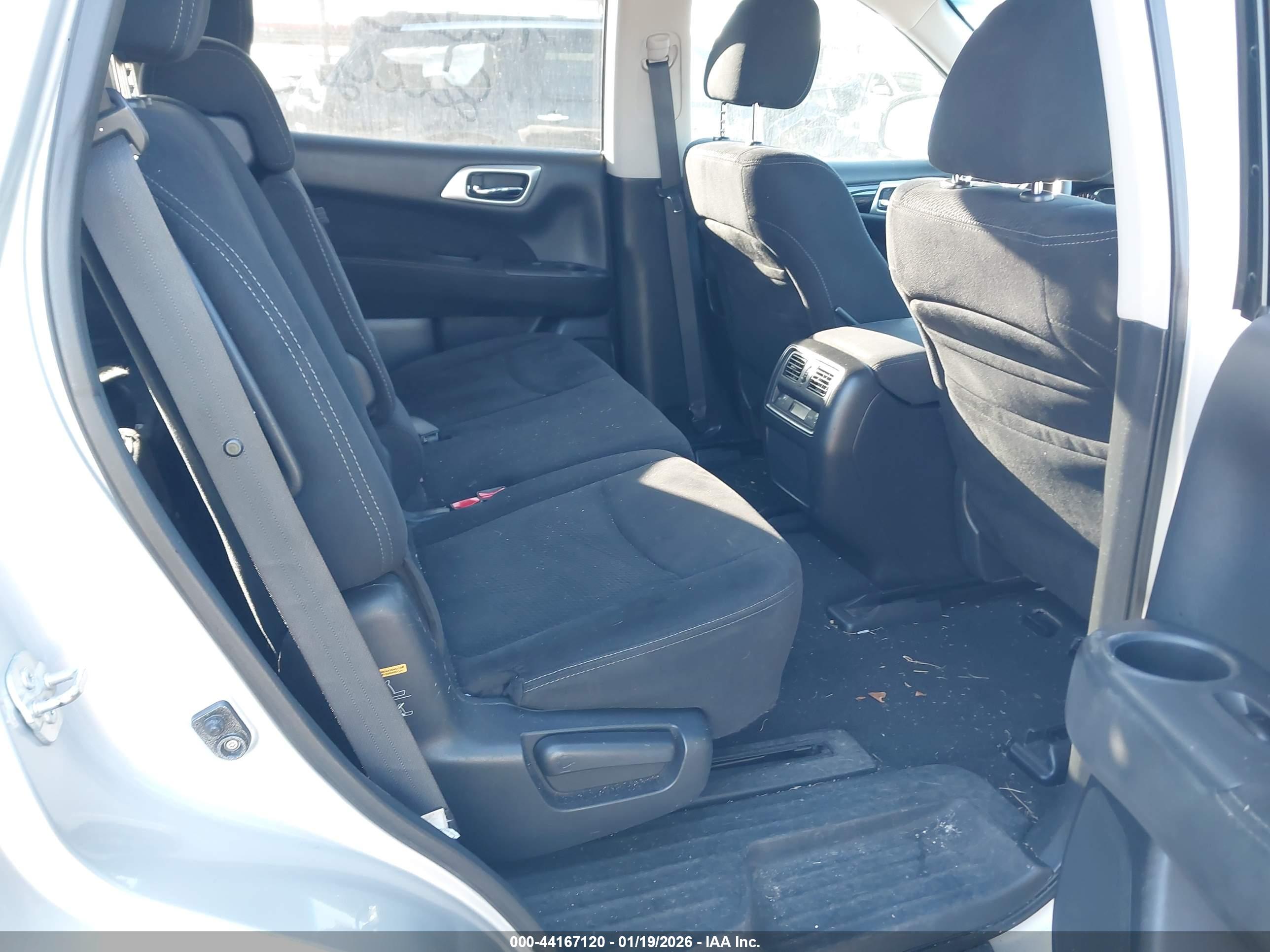 NISSAN PATHFINDER image 8