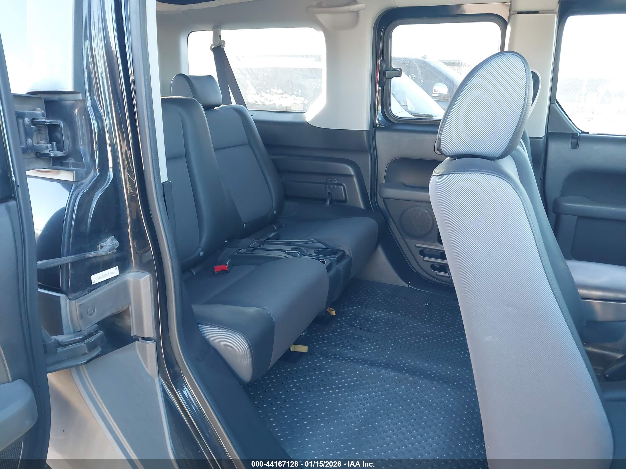 HONDA ELEMENT image 8