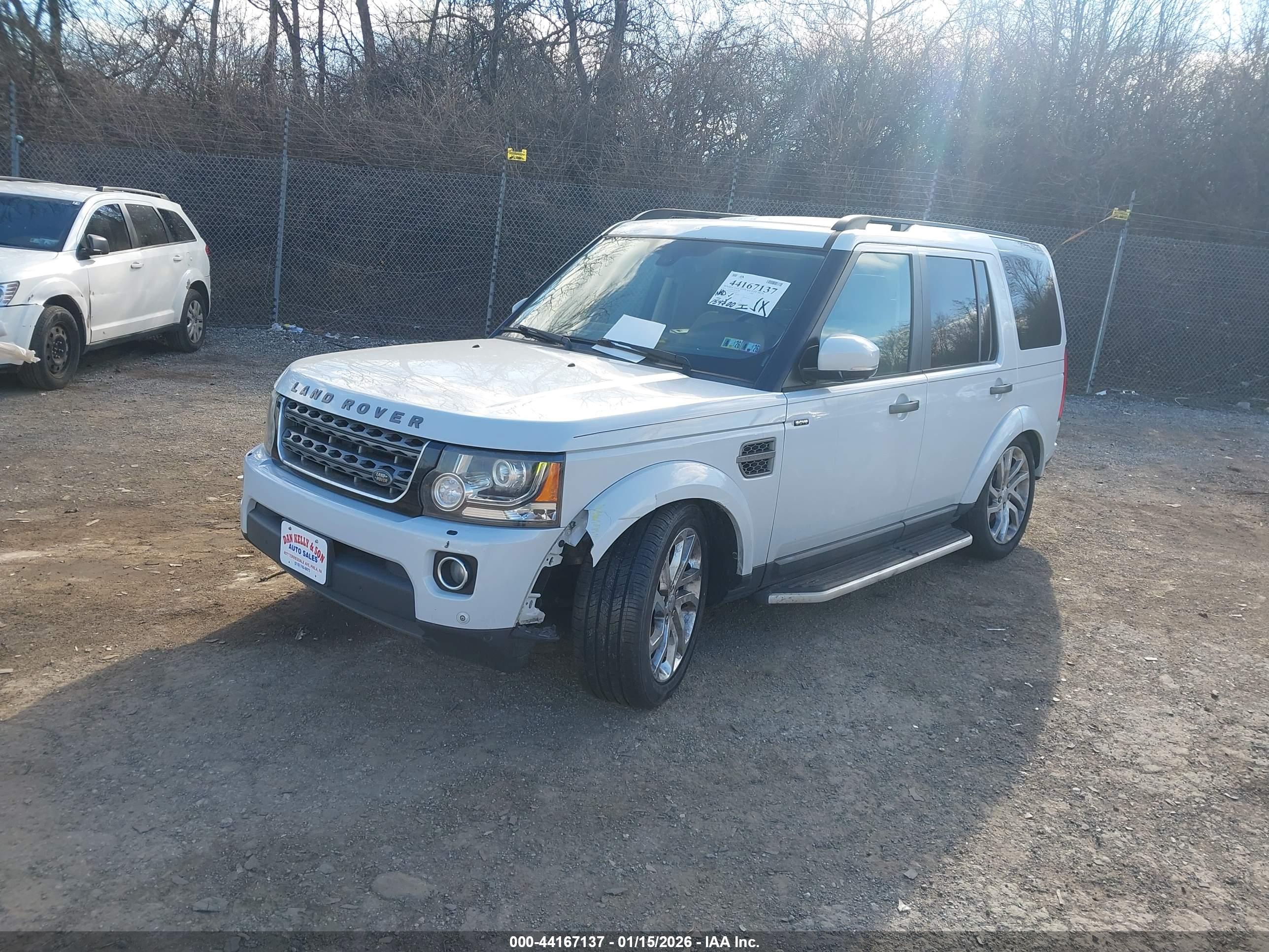 LAND ROVER image 2