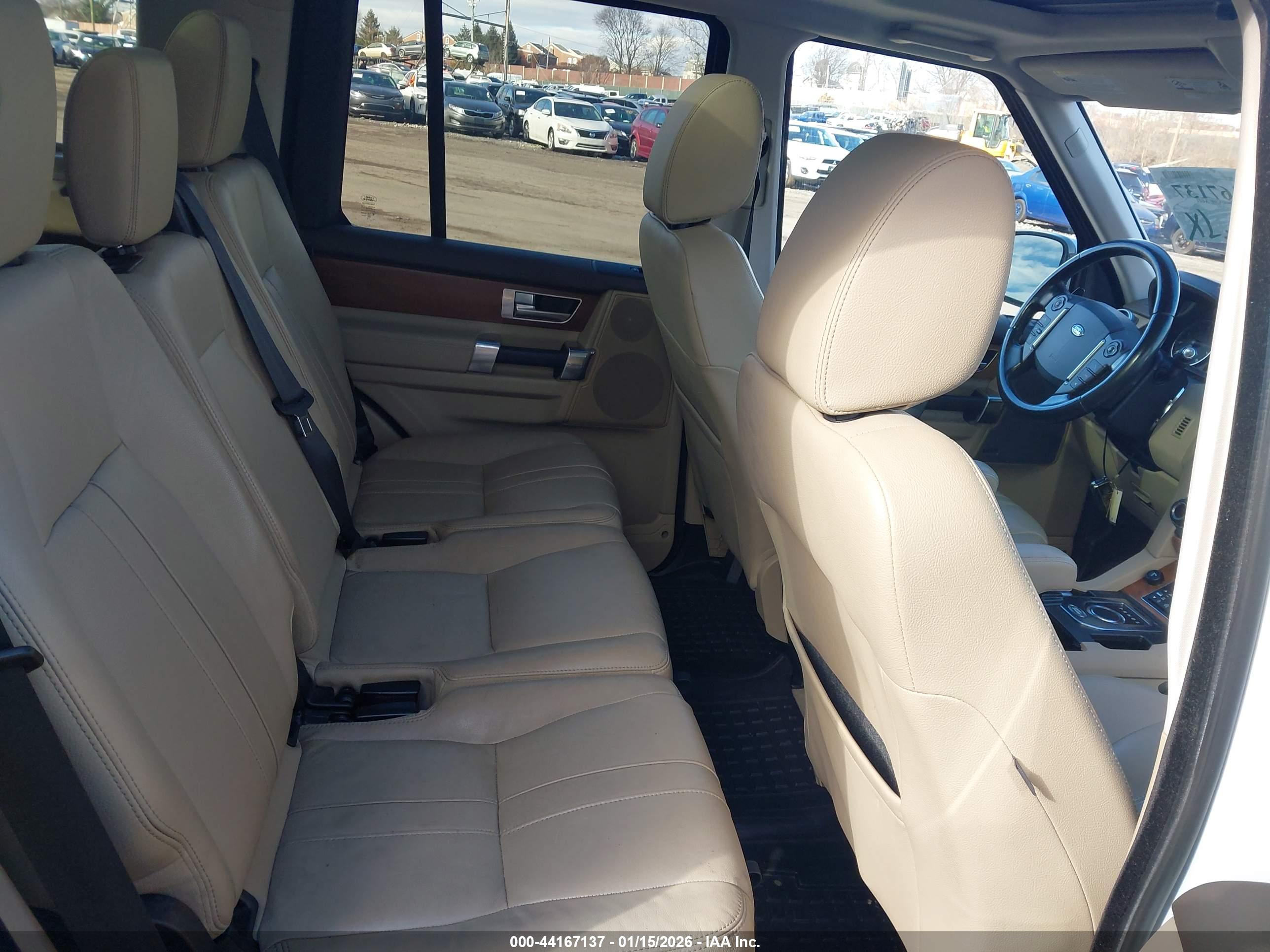 LAND ROVER image 8