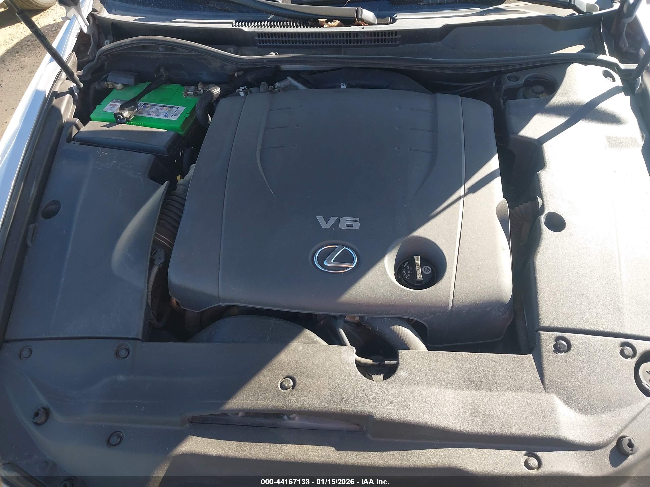 LEXUS IS image 10