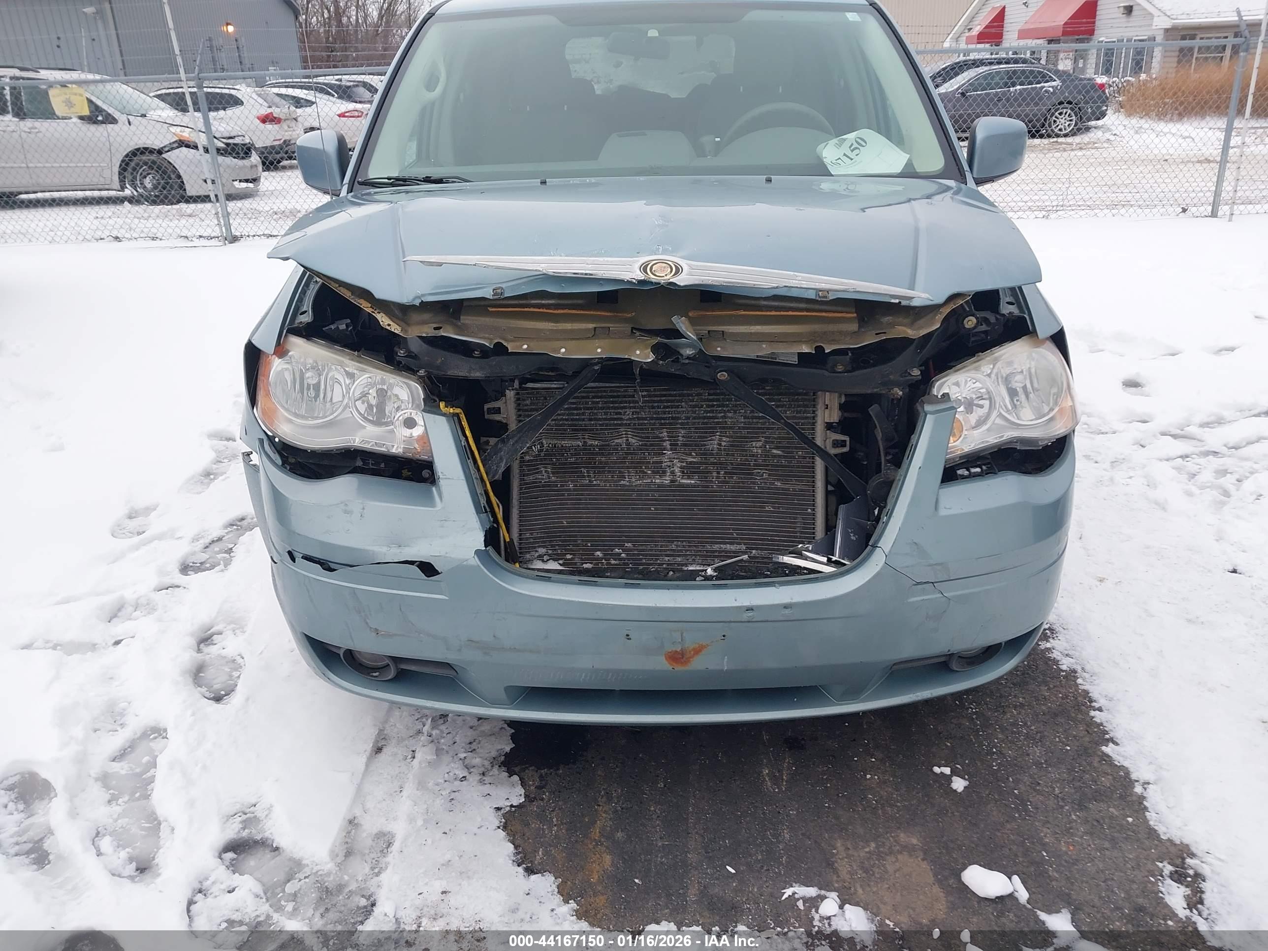 CHRYSLER TOWN image 6