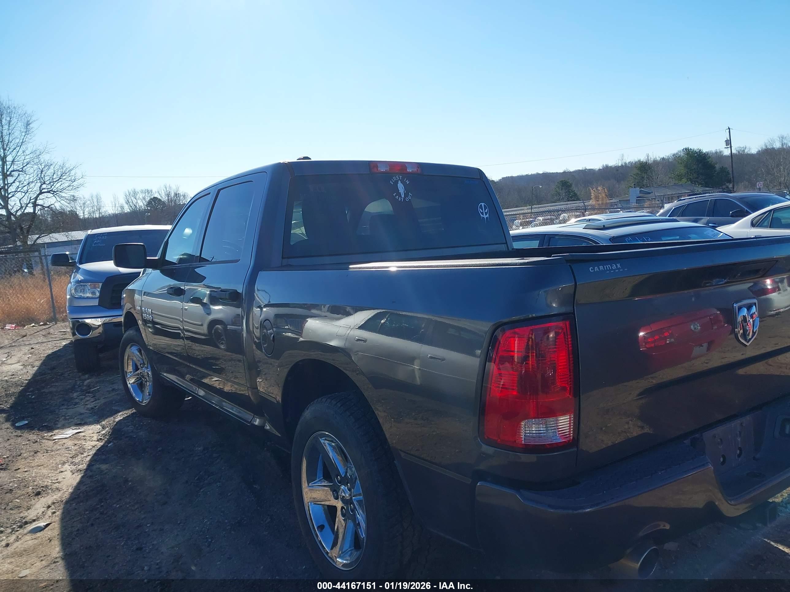RAM 1500 image 3
