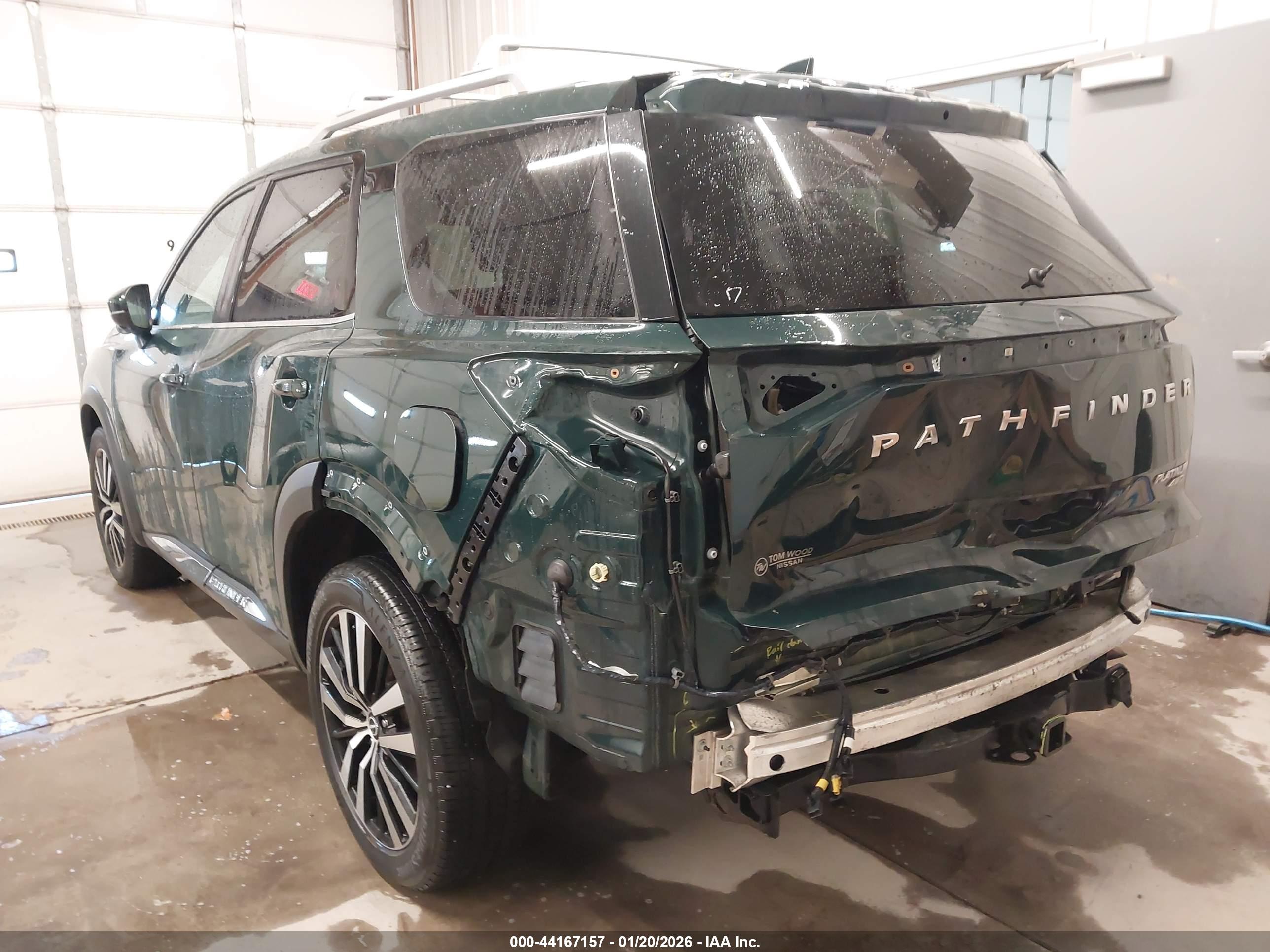 NISSAN PATHFINDER image 6