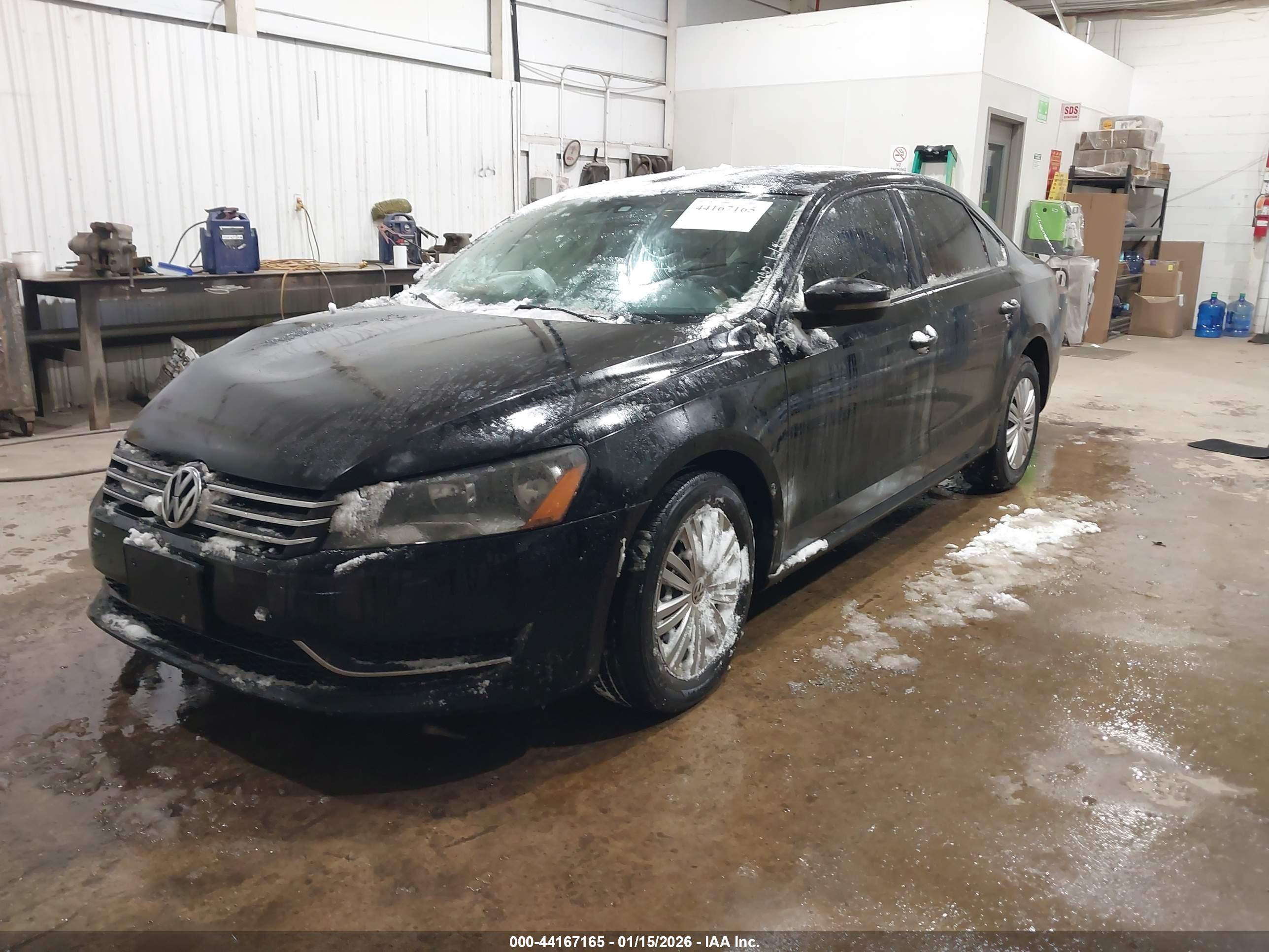VOLKSWAGEN PASSAT image 2