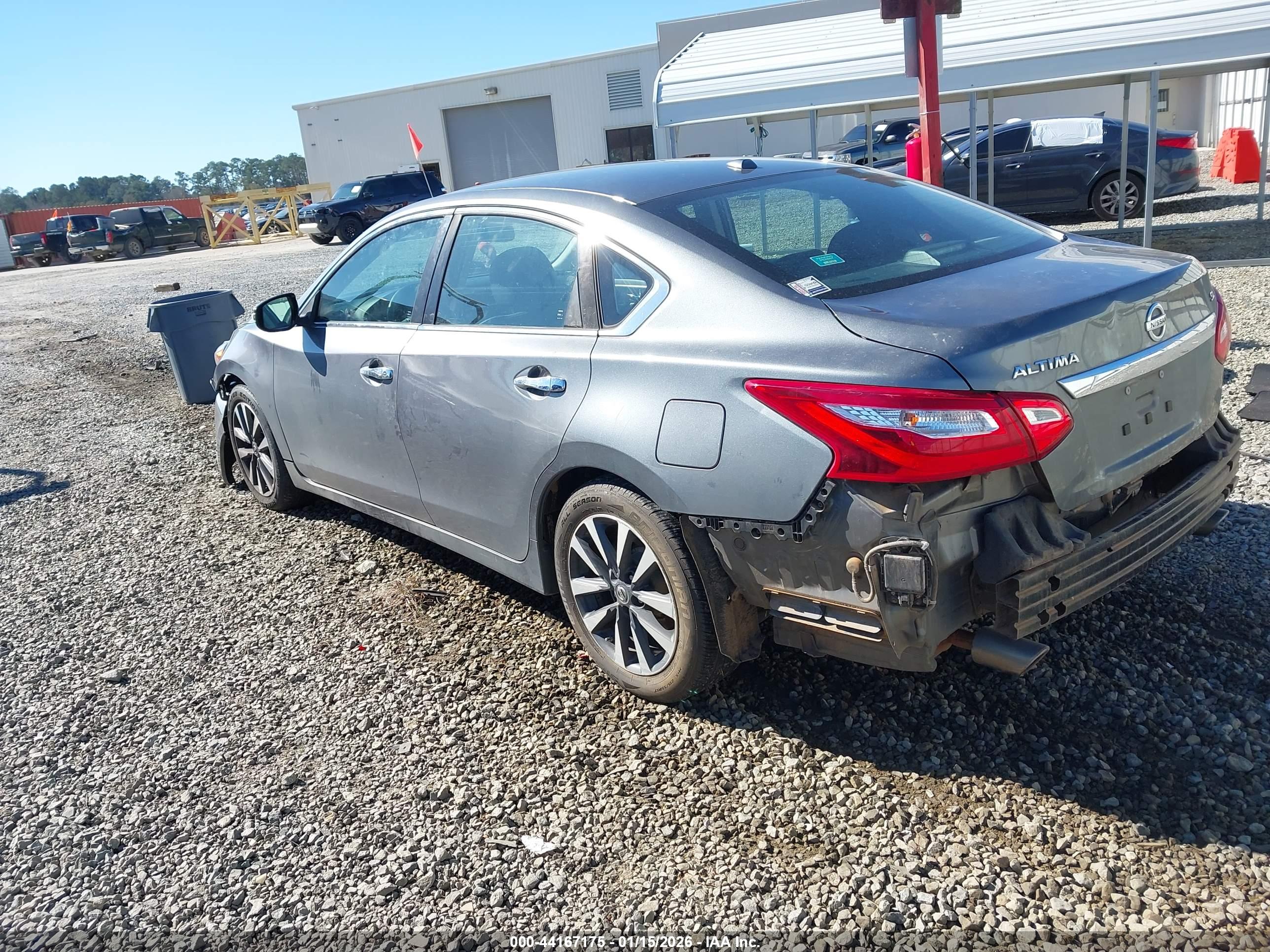 NISSAN ALTIMA image 3