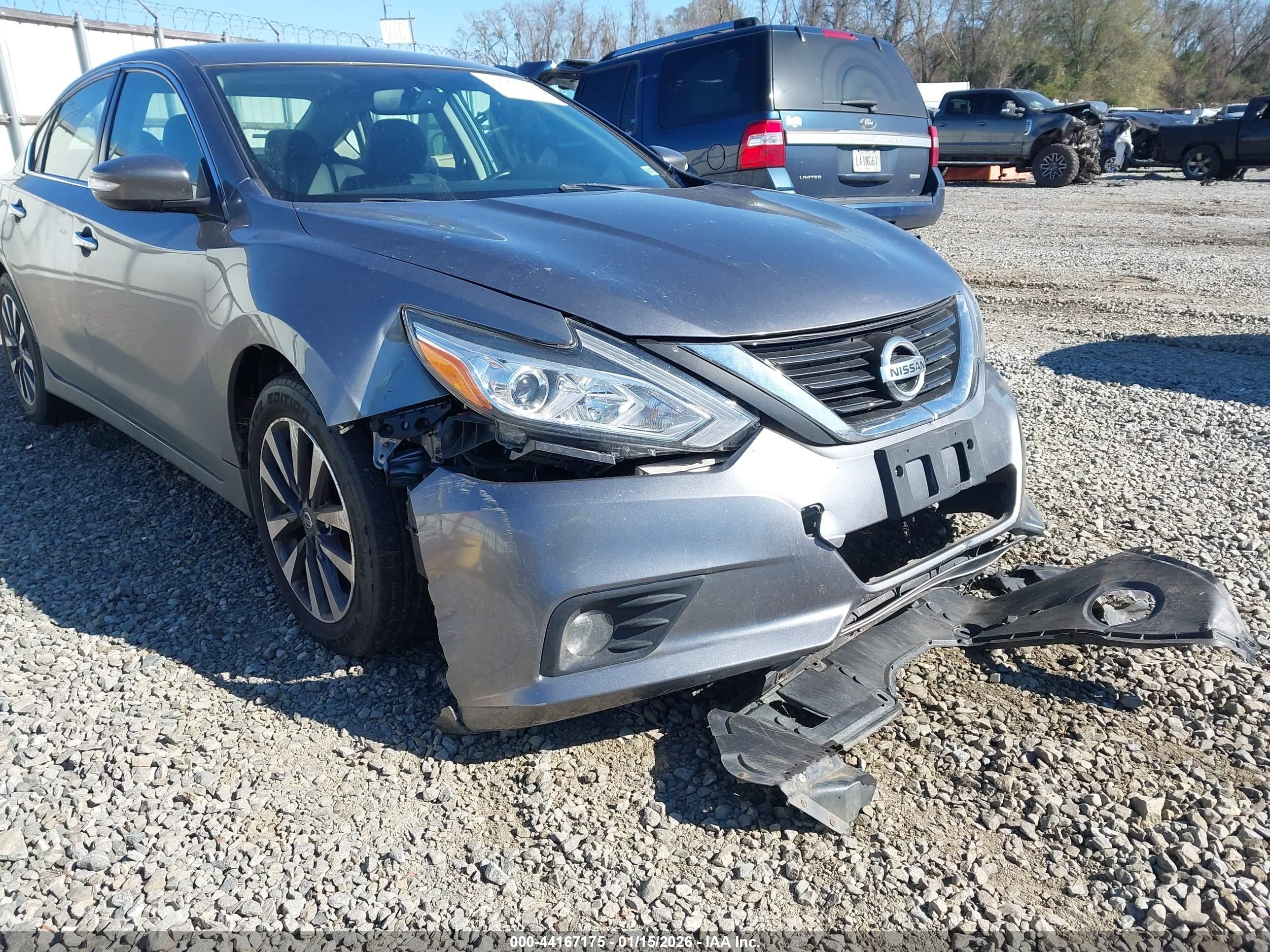 NISSAN ALTIMA image 6