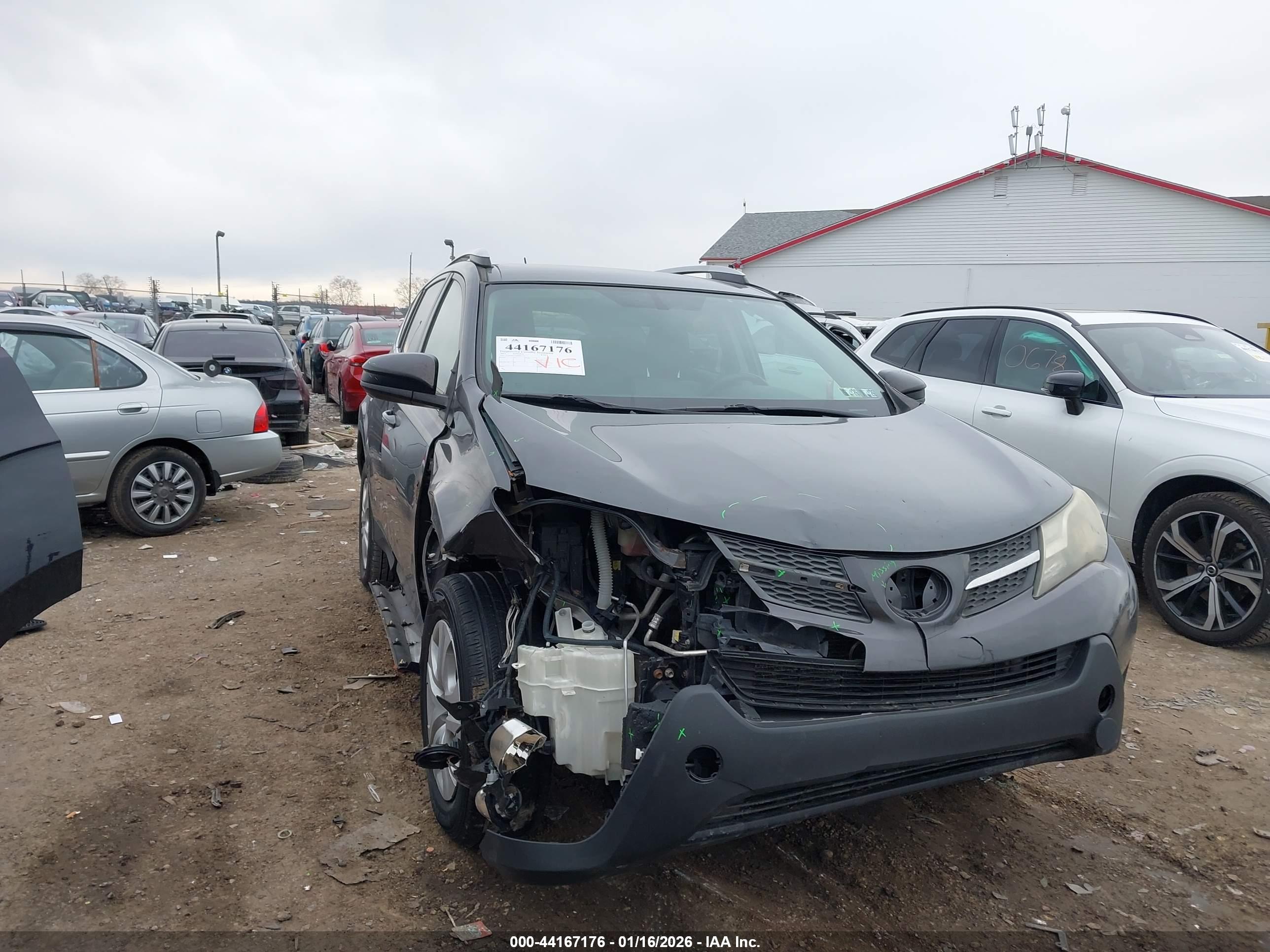 TOYOTA RAV4 image 6
