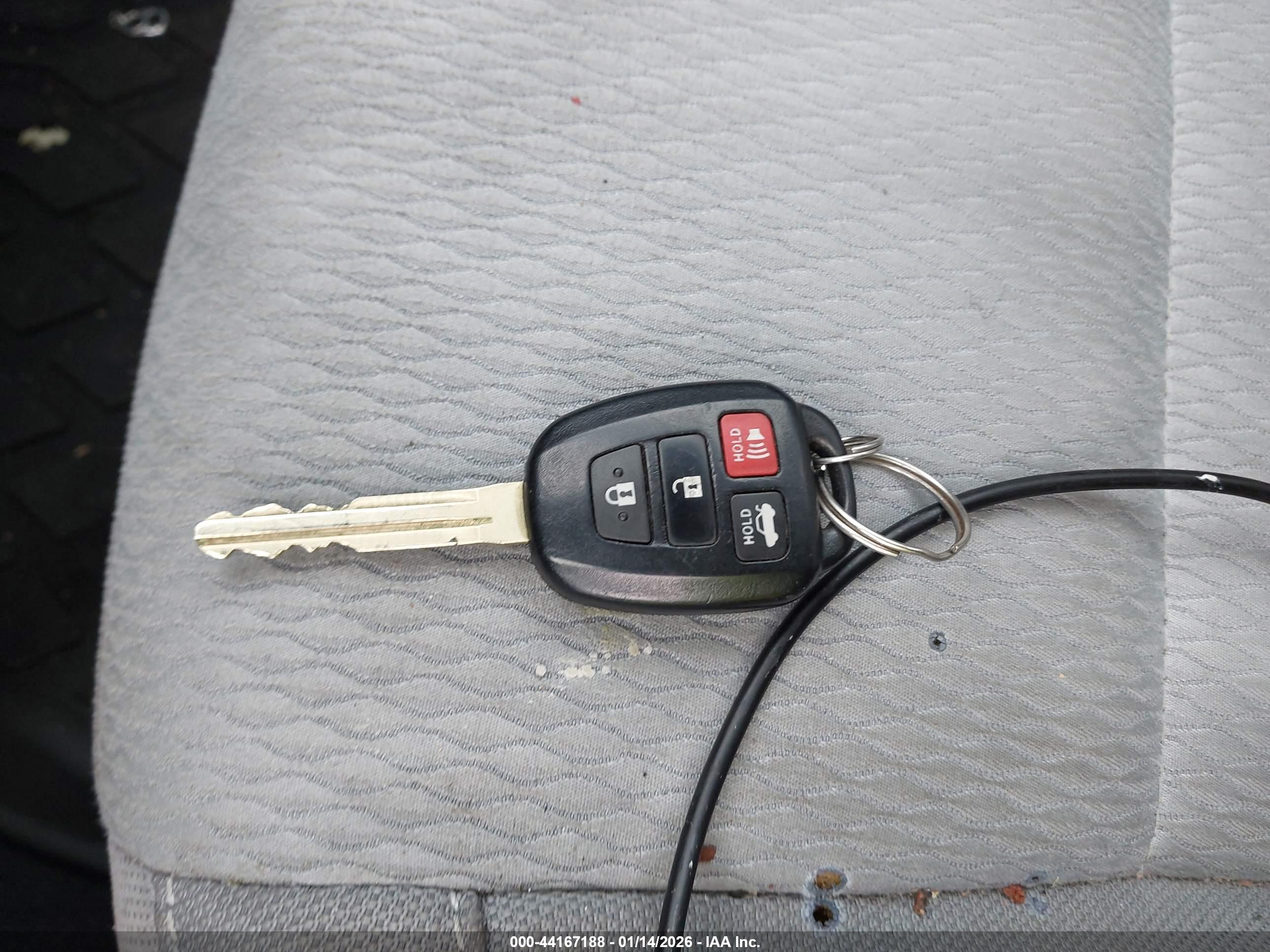 TOYOTA COROLLA image 11