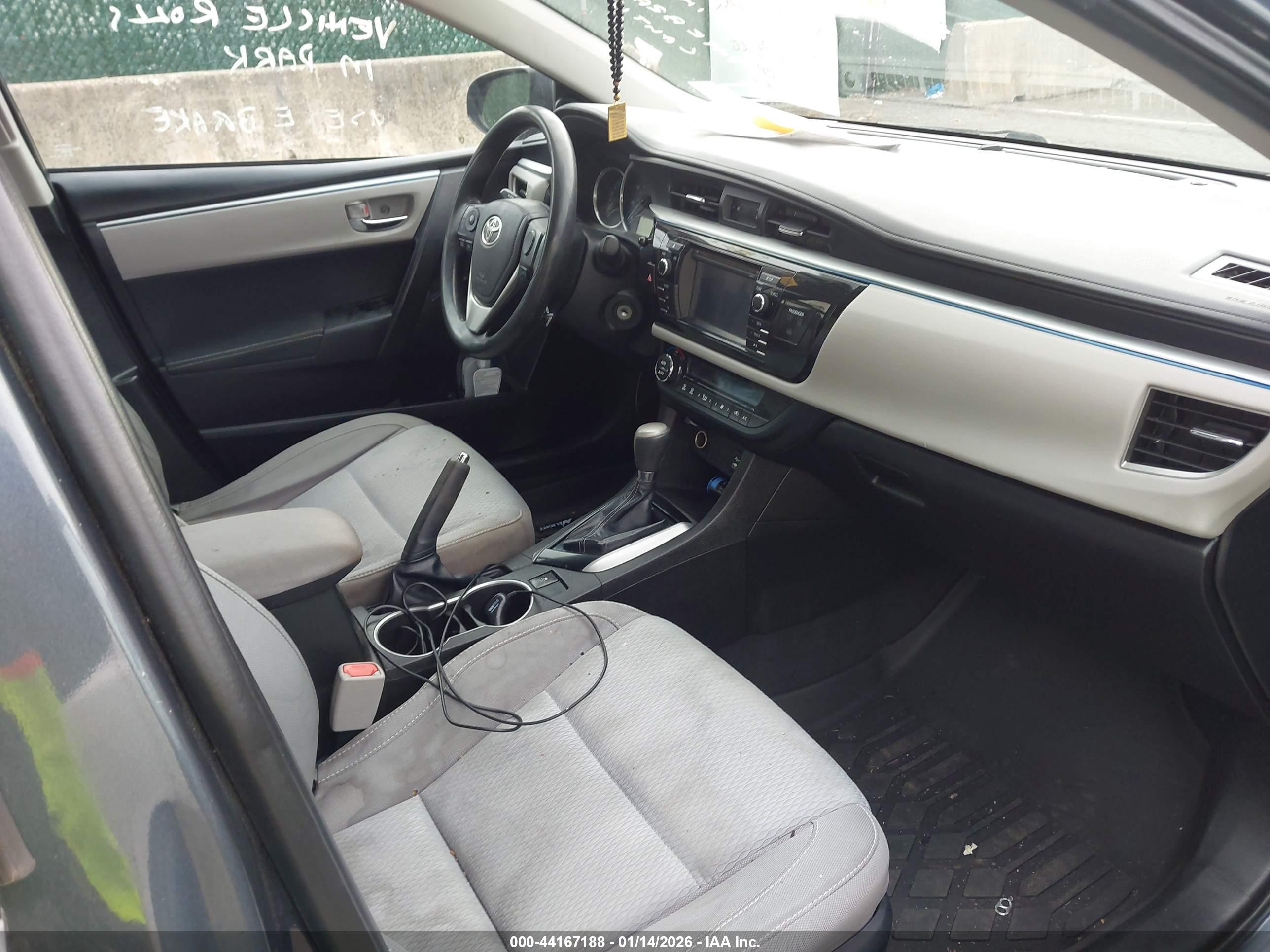 TOYOTA COROLLA image 5