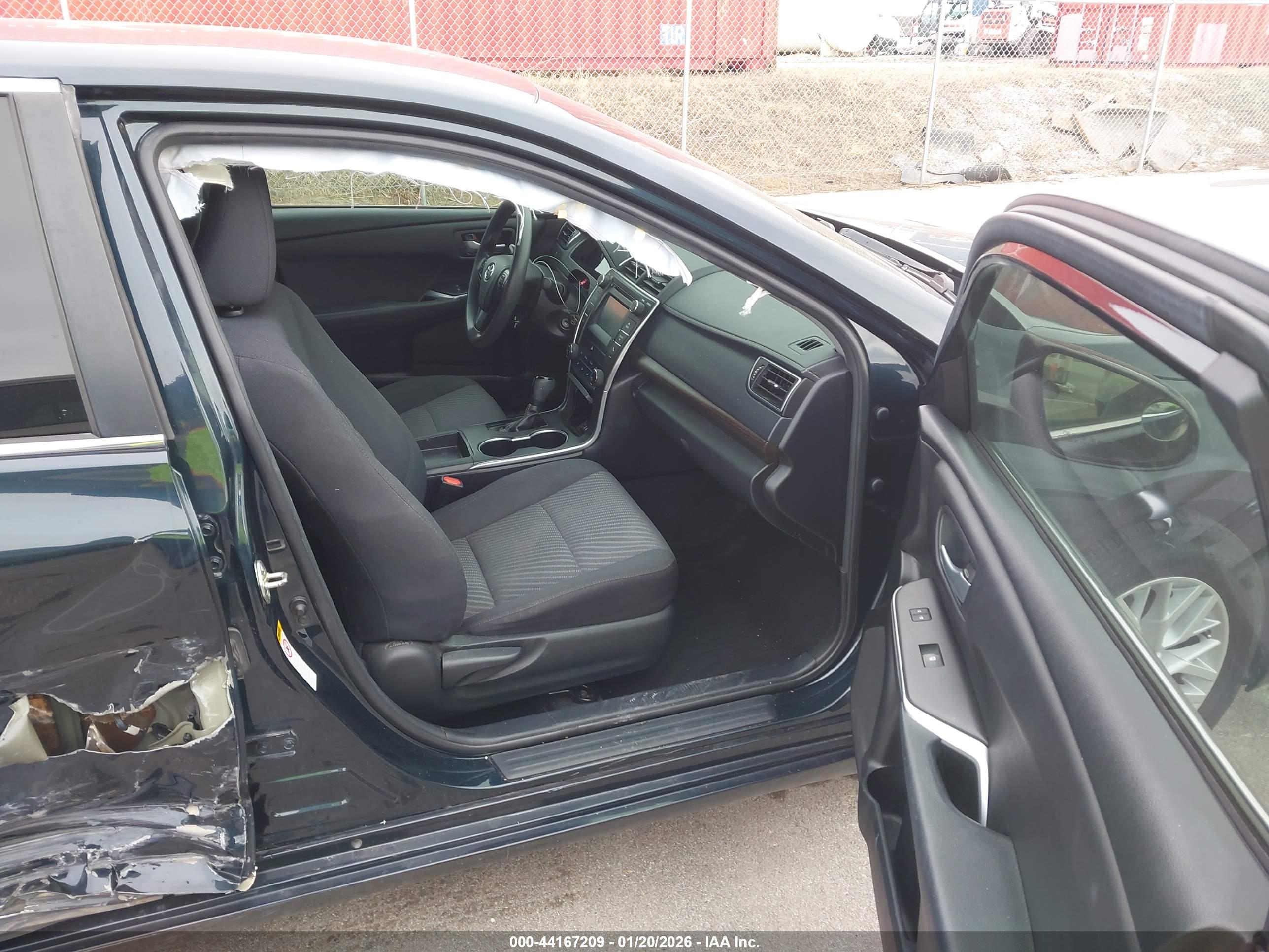 TOYOTA CAMRY image 5