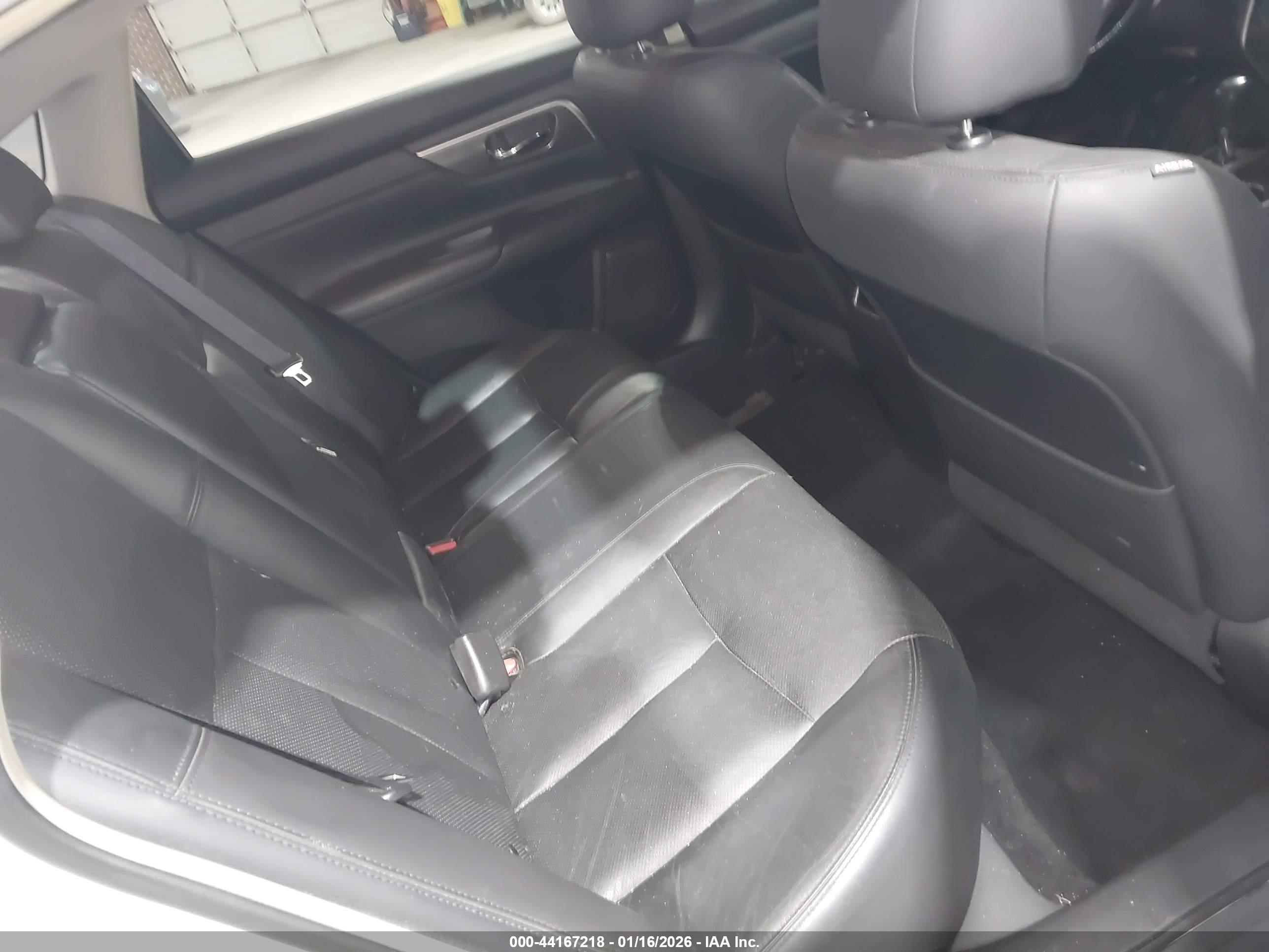 NISSAN ALTIMA image 8