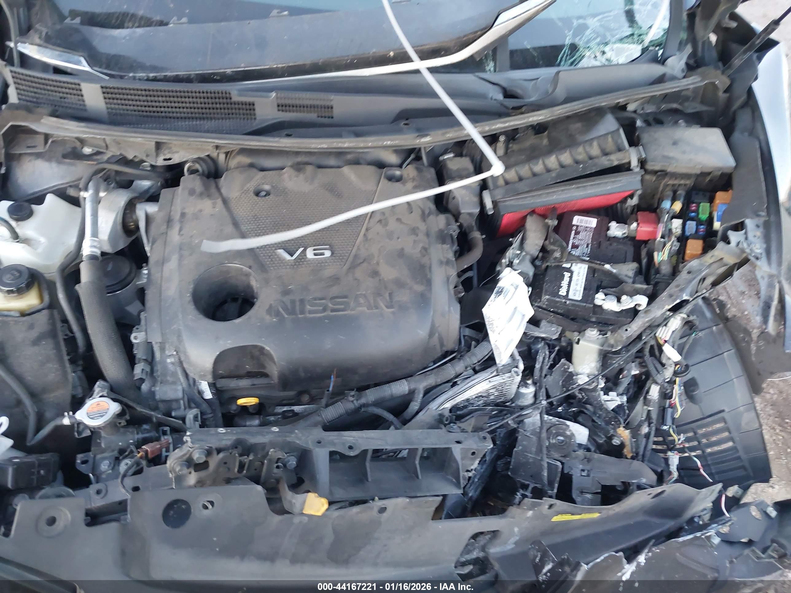 NISSAN MAXIMA image 10