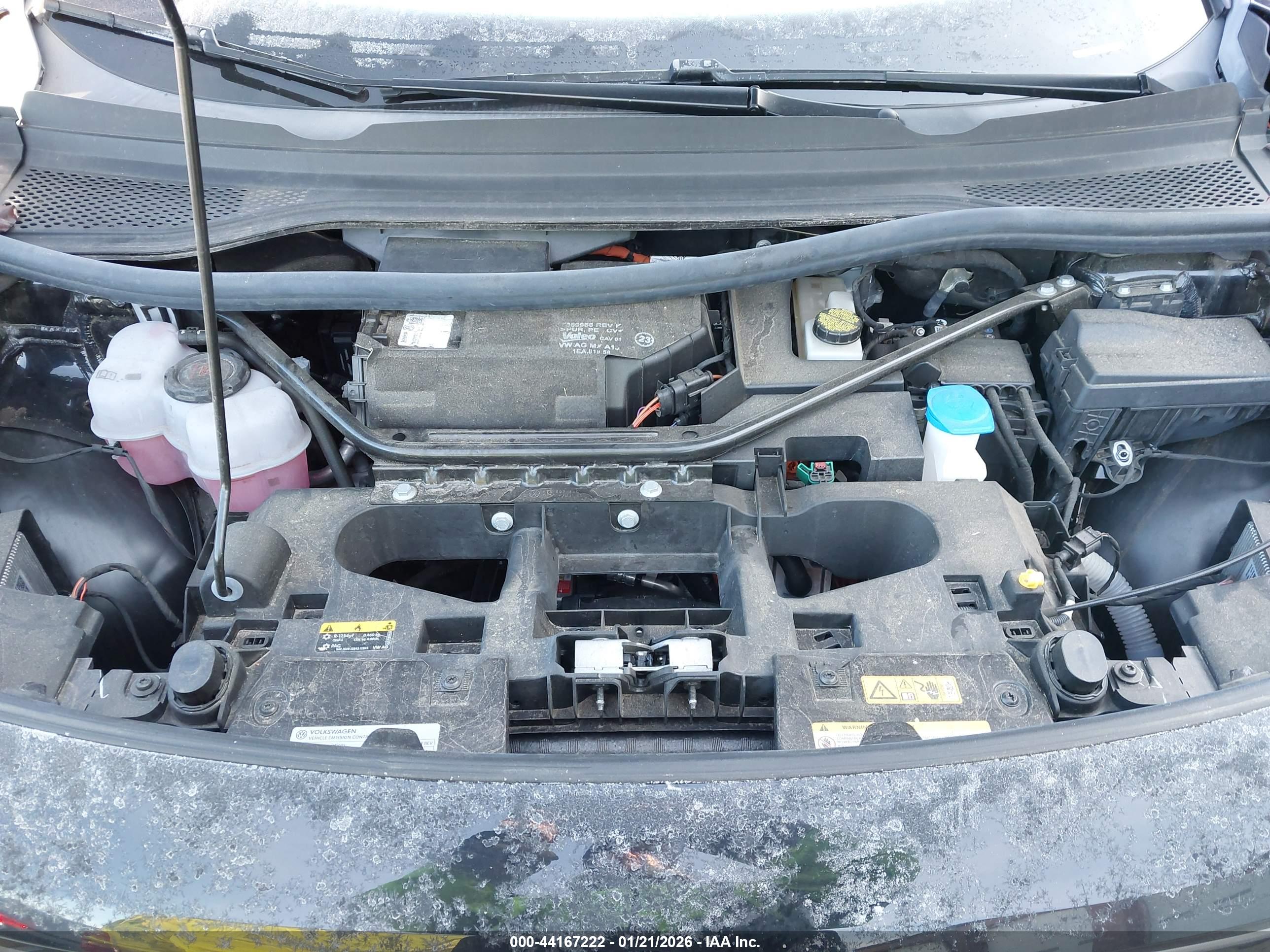 VOLKSWAGEN ID.4 image 10
